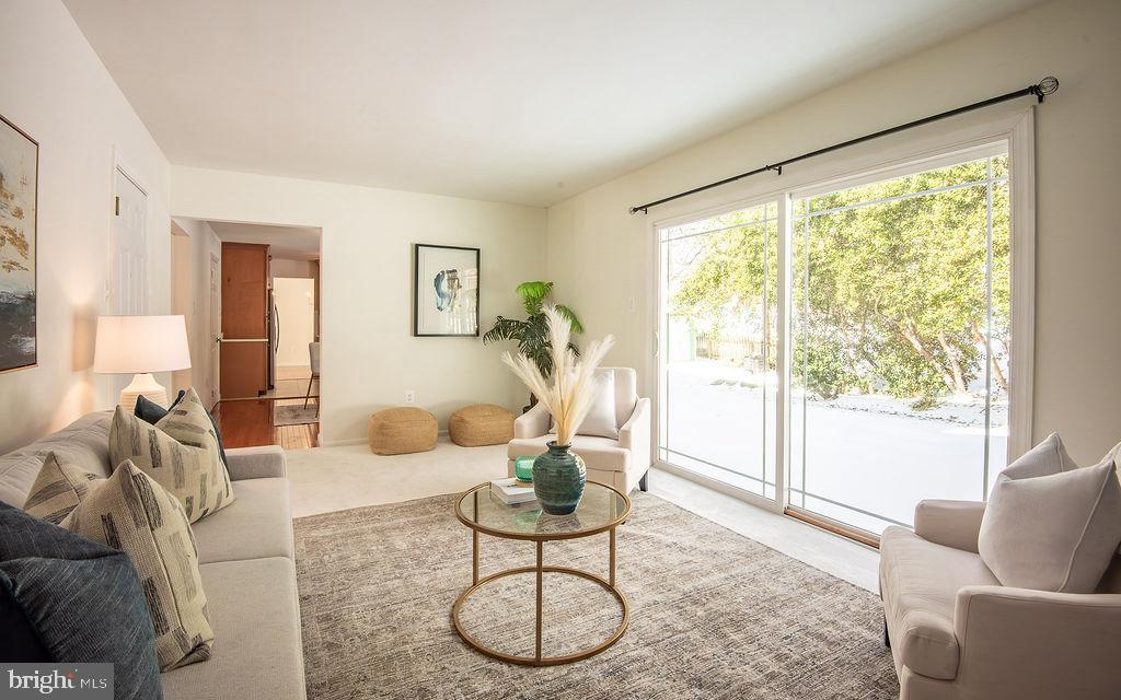 LAKEWOOD HILLS - Residential