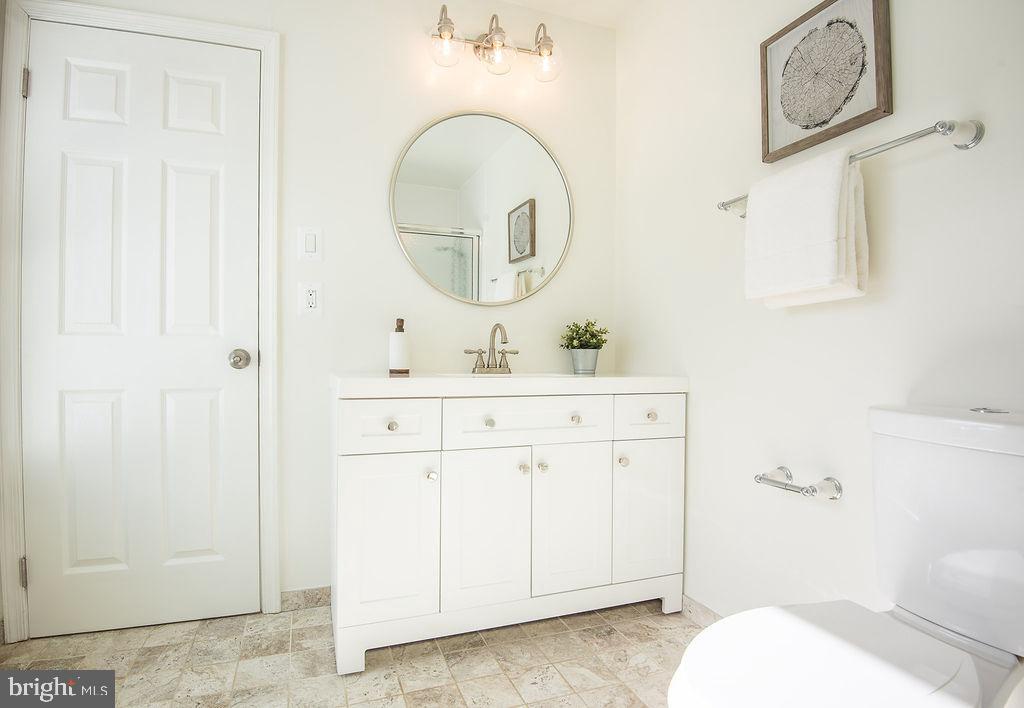 LAKEWOOD HILLS - Residential