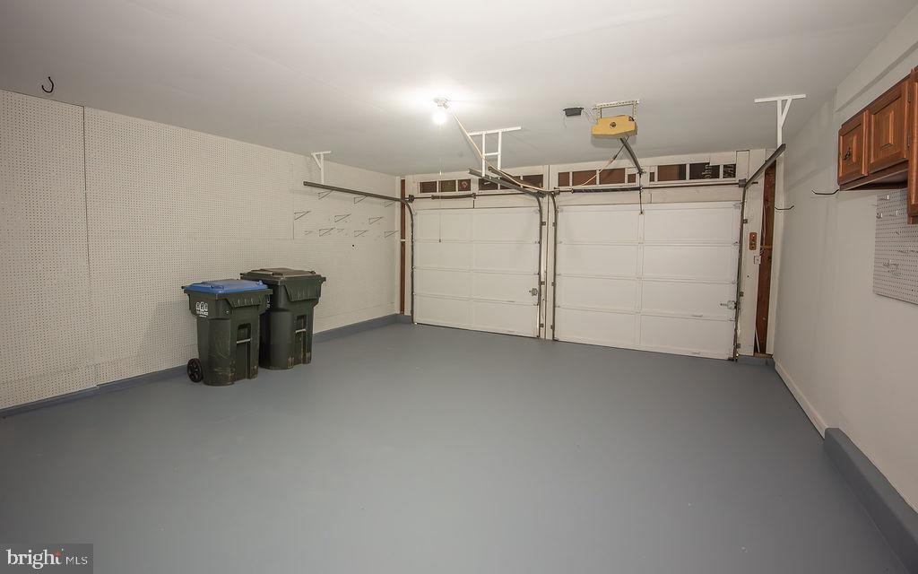 LAKEWOOD HILLS - Residential