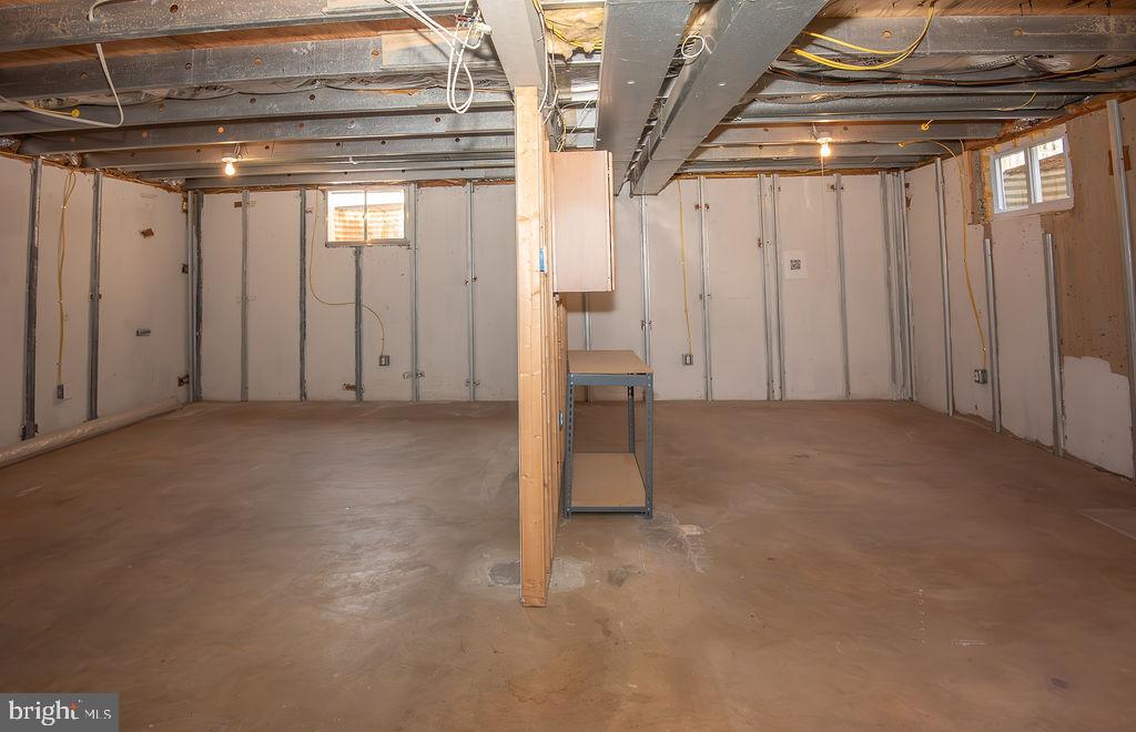 LAKEWOOD HILLS - Residential