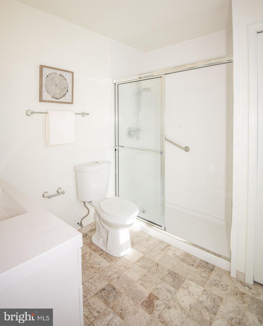 LAKEWOOD HILLS - Residential