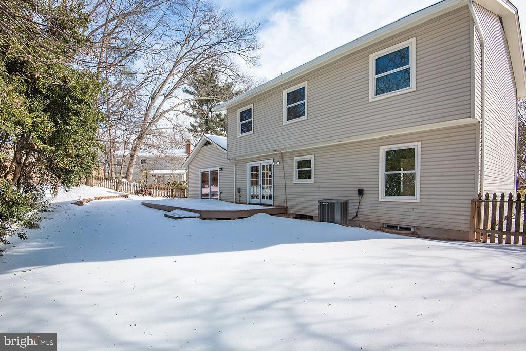 LAKEWOOD HILLS - Residential