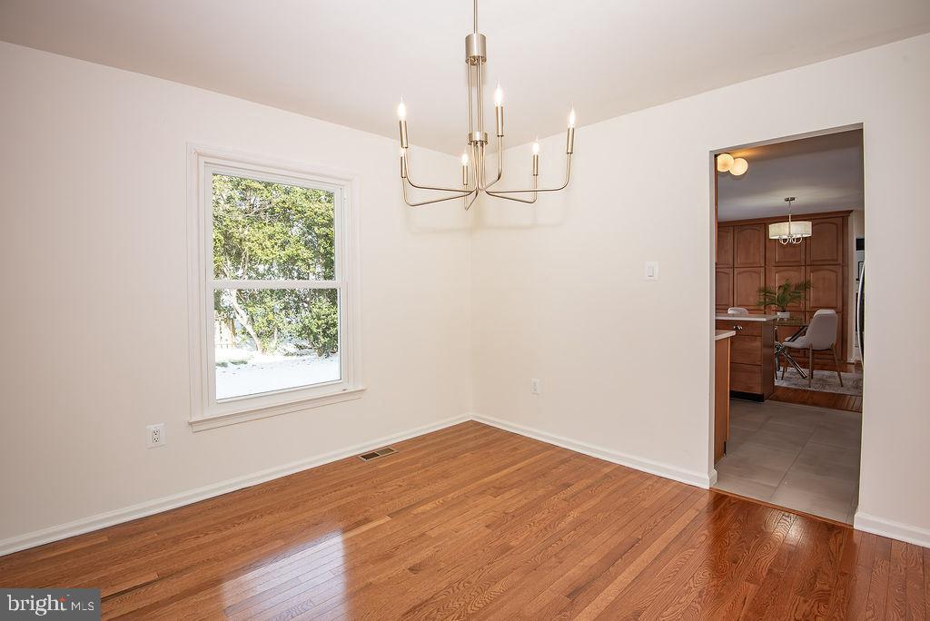 LAKEWOOD HILLS - Residential