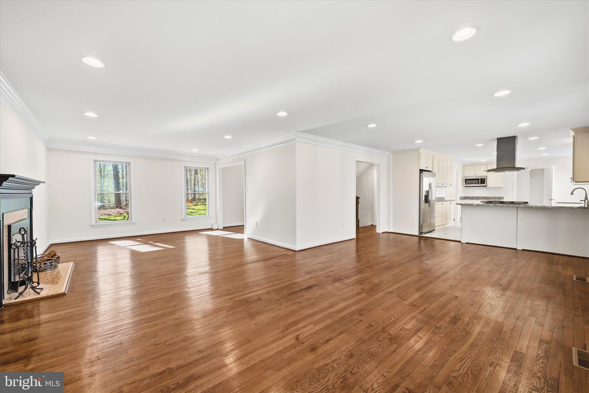 SHADOWALK - Residential