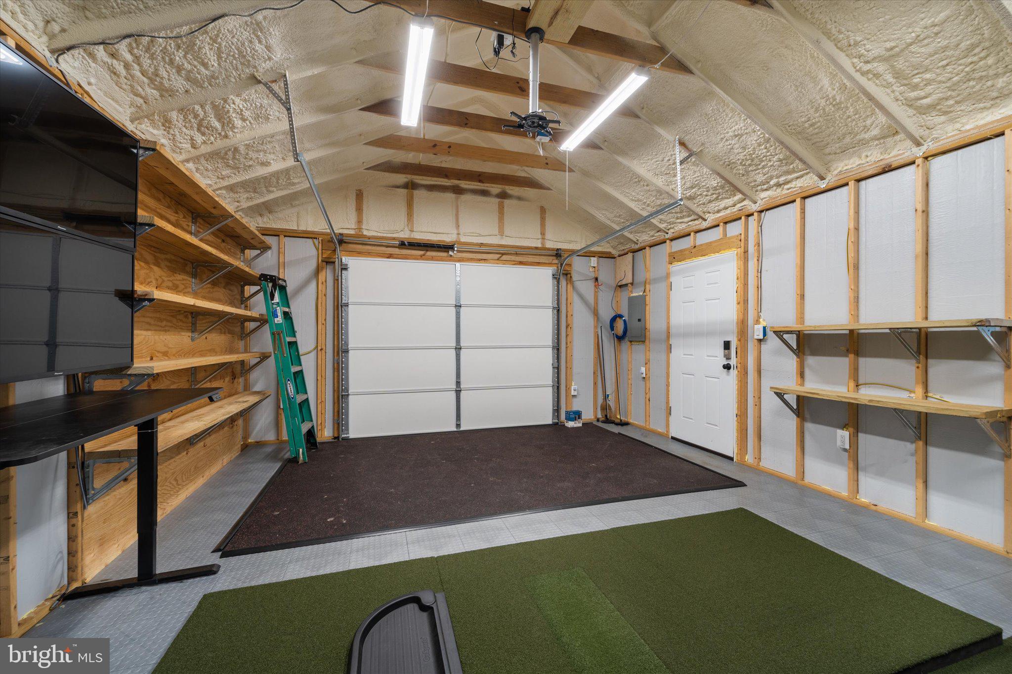 SHADOWALK - Residential