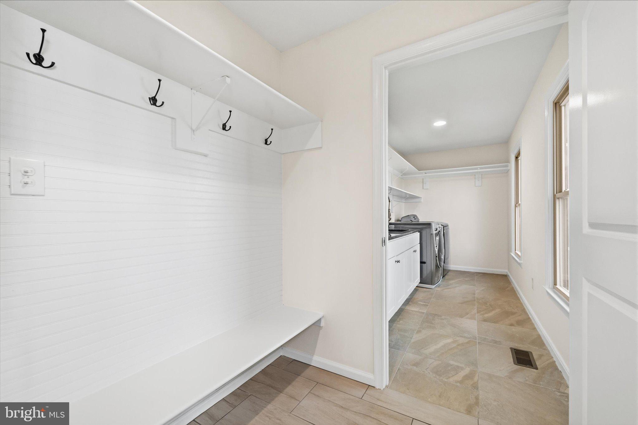 SHADOWALK - Residential