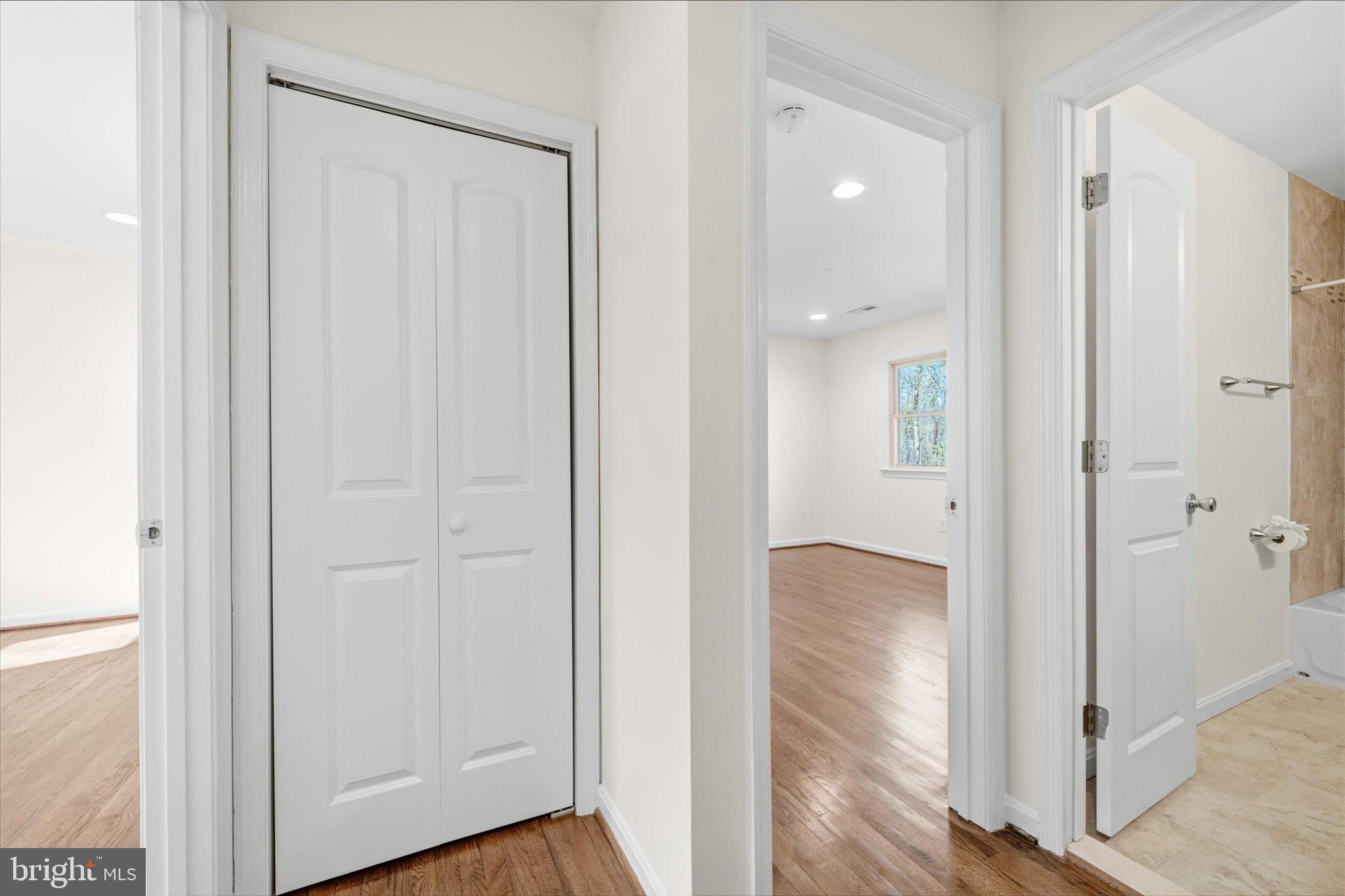 SHADOWALK - Residential