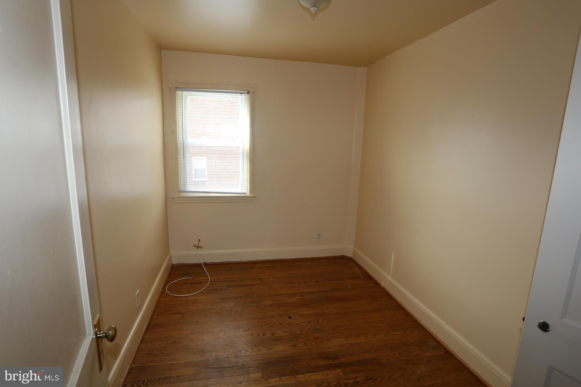 EDGEWOOD - Residential Lease