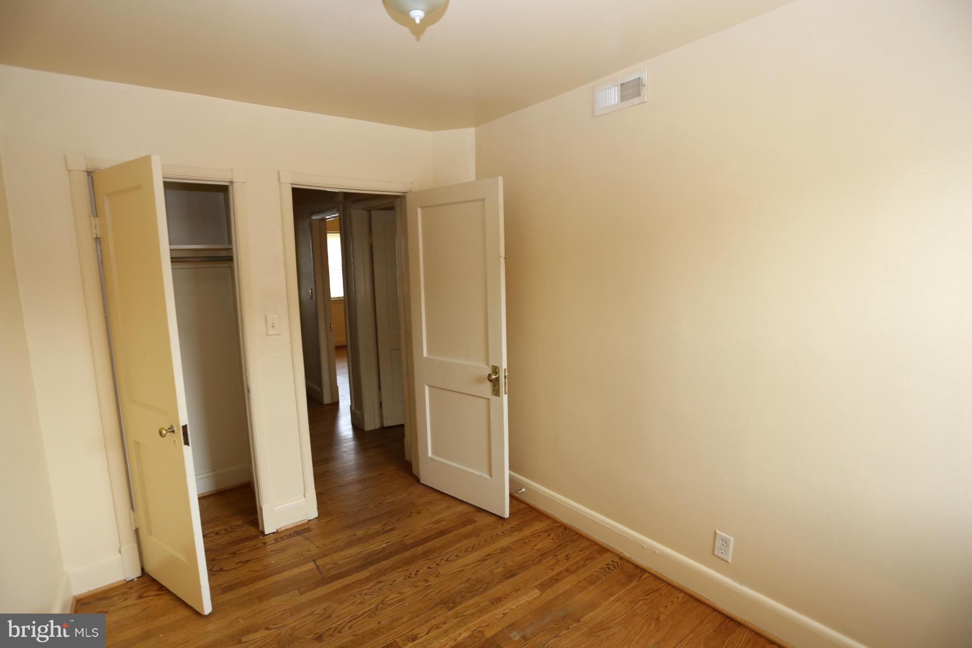 EDGEWOOD - Residential Lease