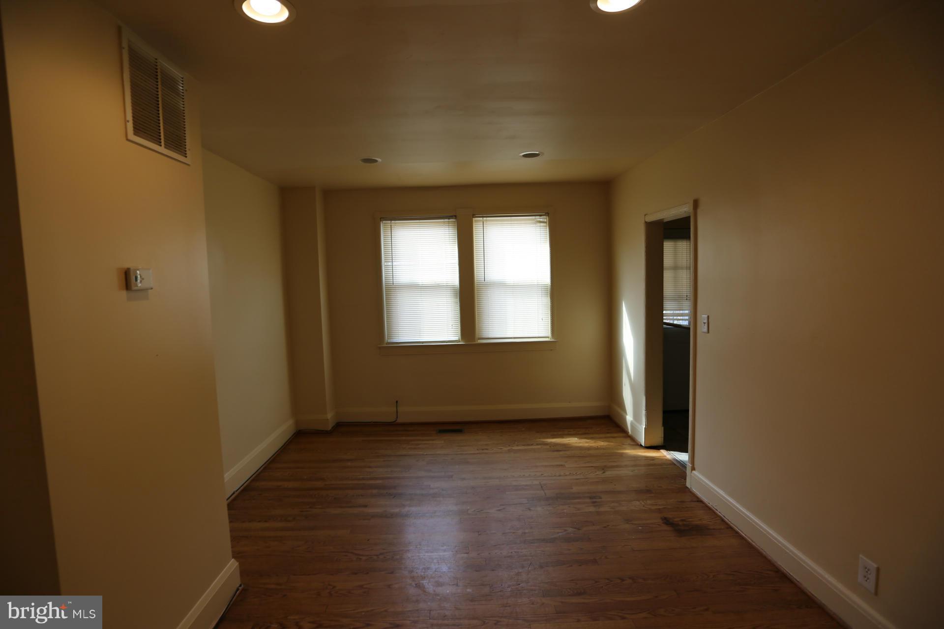 EDGEWOOD - Residential Lease