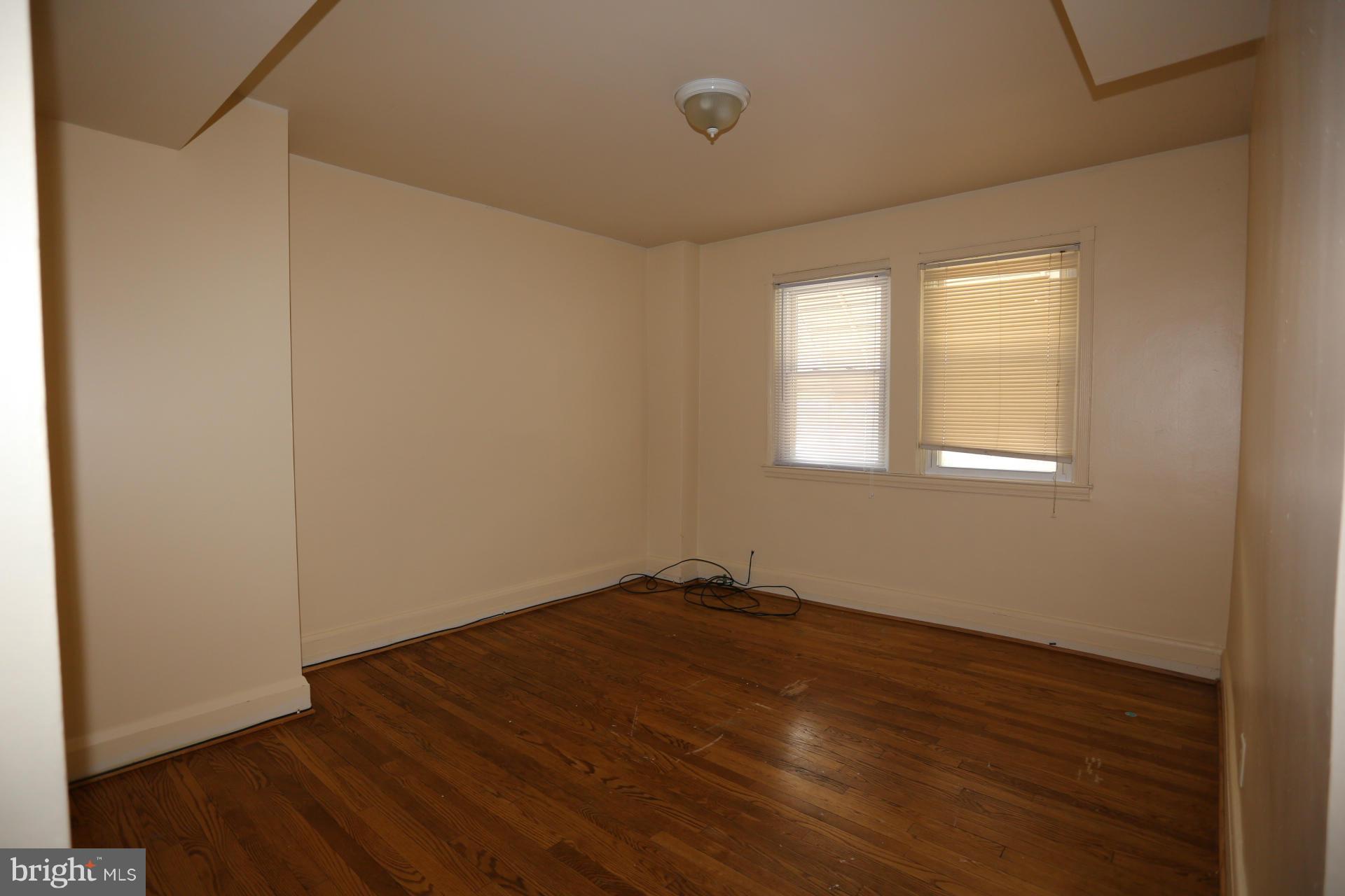 EDGEWOOD - Residential Lease