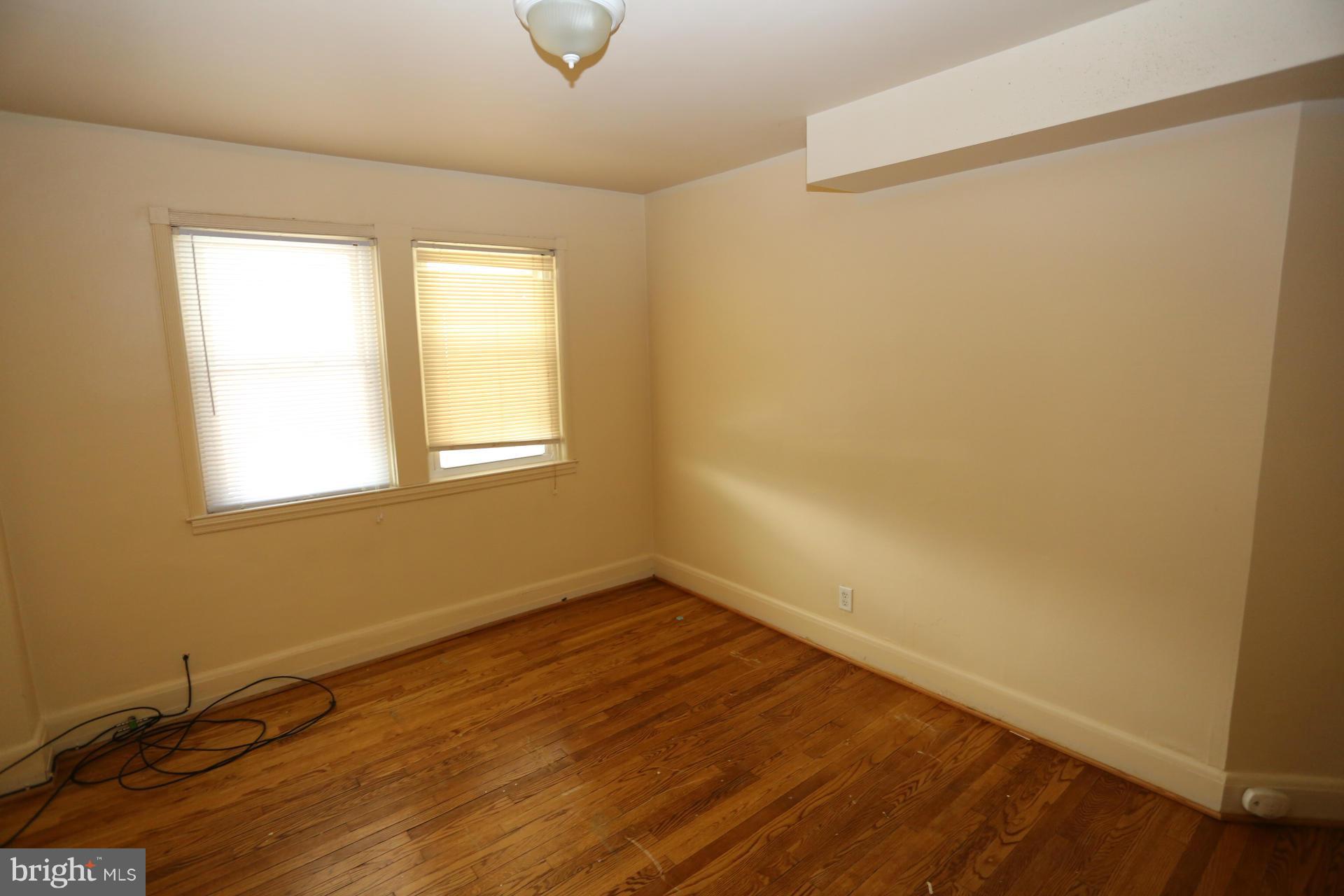 EDGEWOOD - Residential Lease