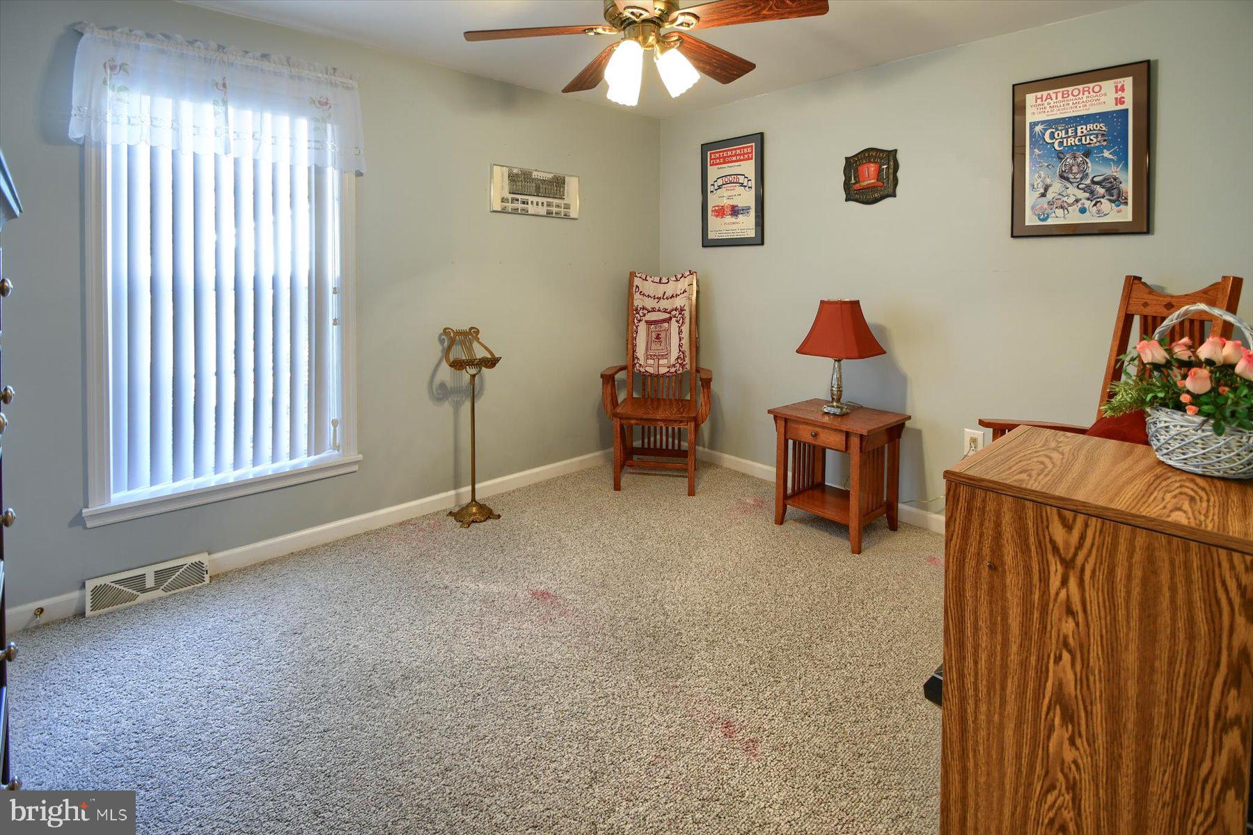 NESHAMINY FALLS - Residential