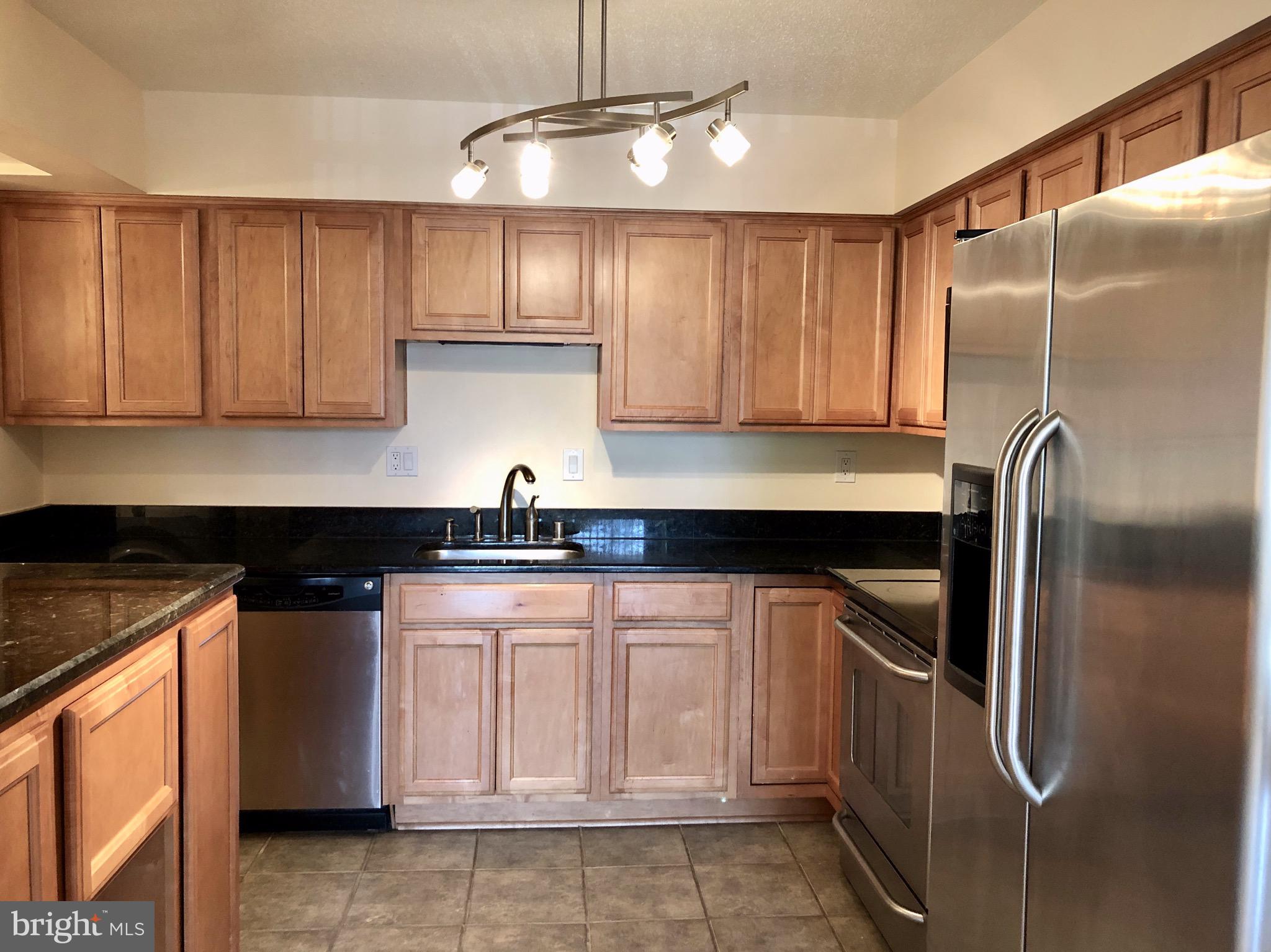 ENCORE OF MCLEAN - Residential Lease