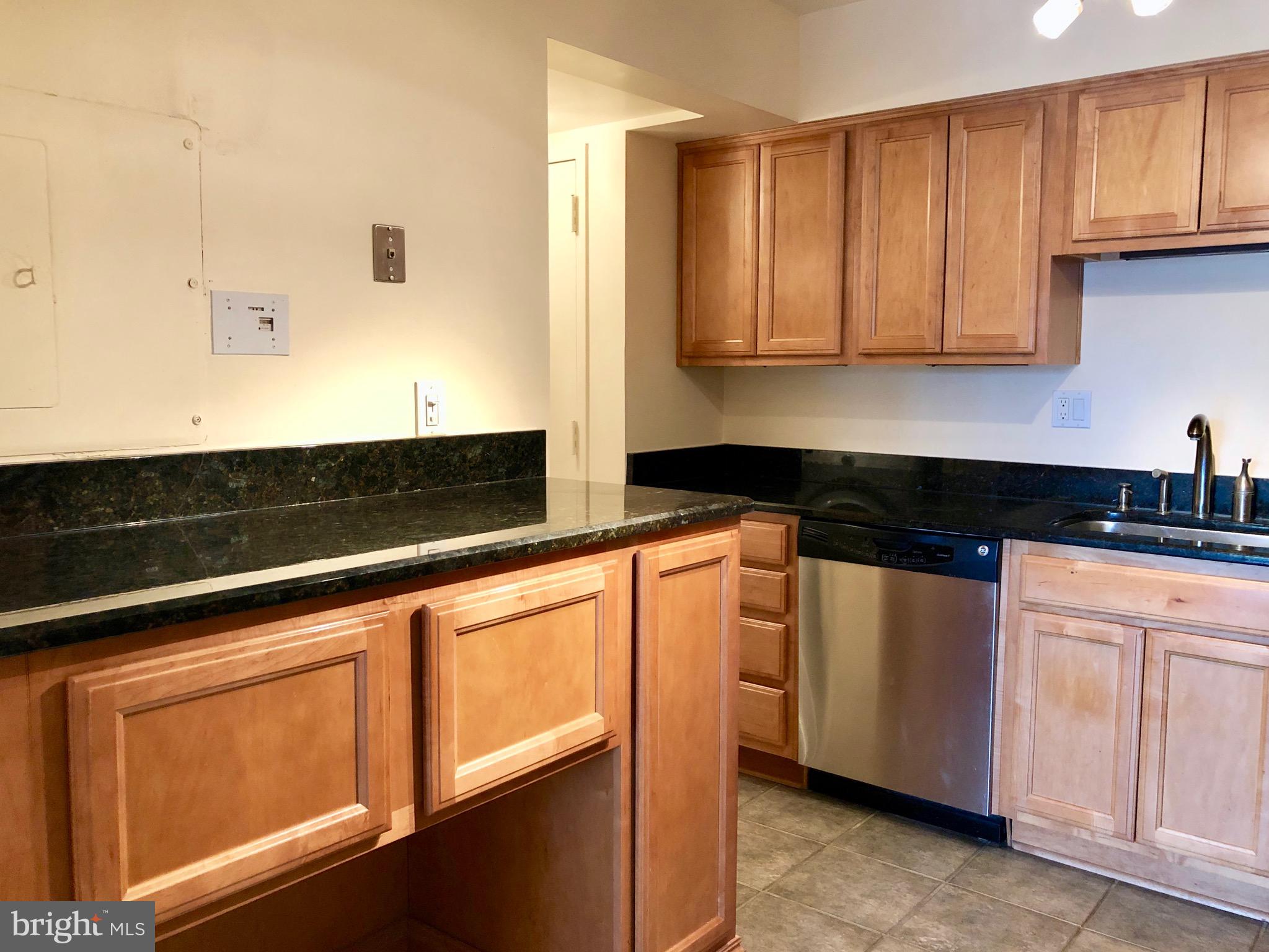 ENCORE OF MCLEAN - Residential Lease