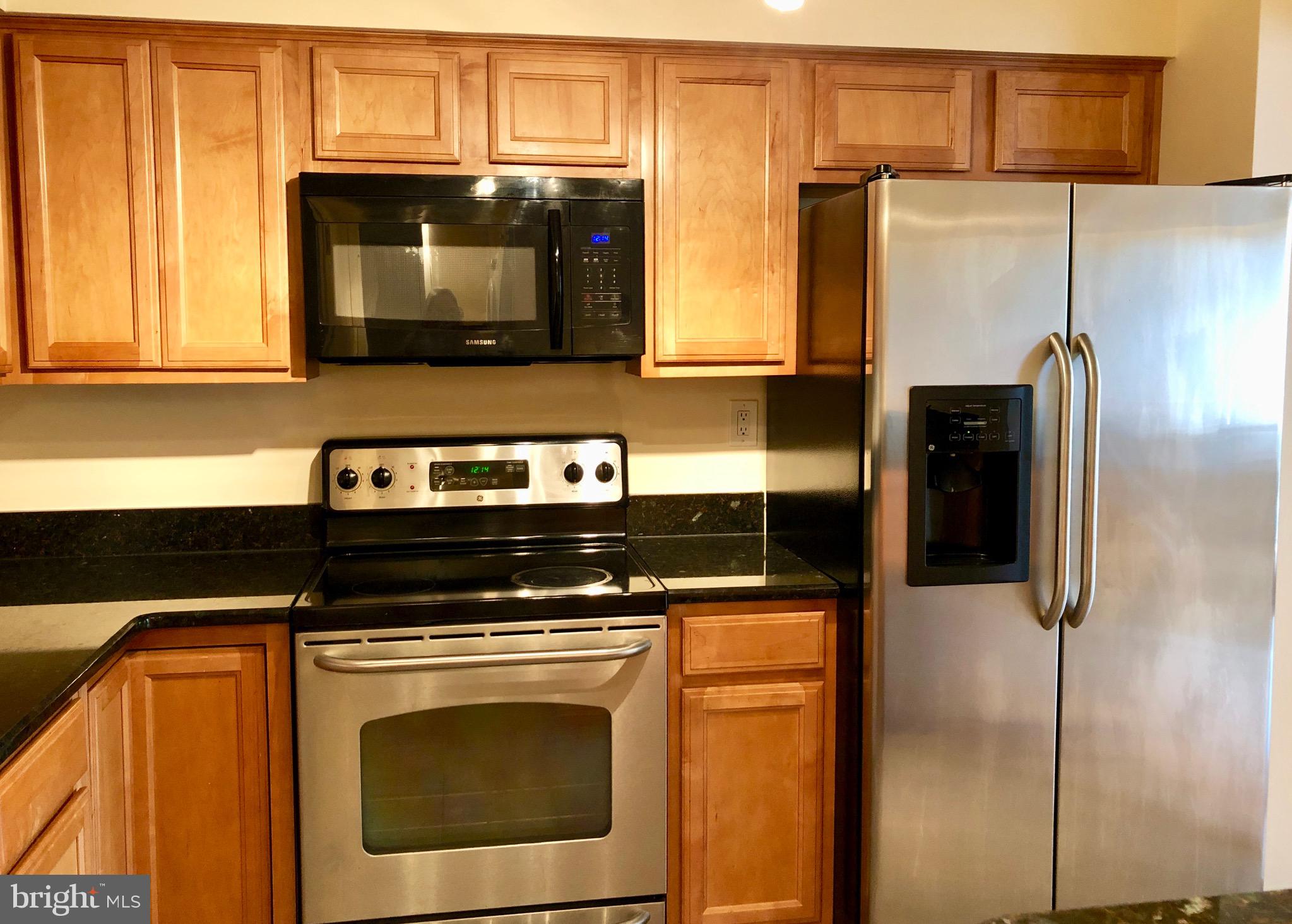 ENCORE OF MCLEAN - Residential Lease