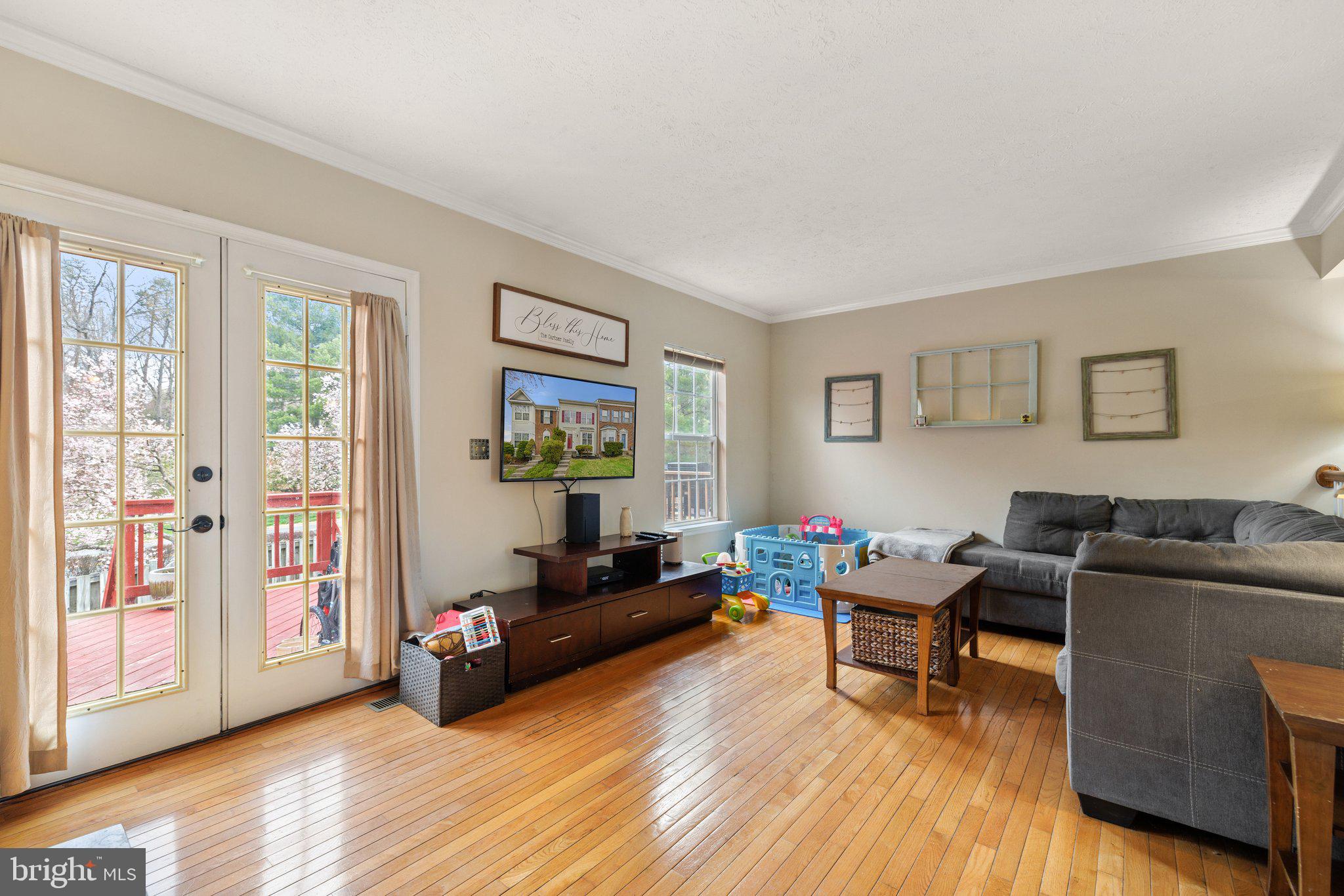 HAMPTON OAKS - Residential