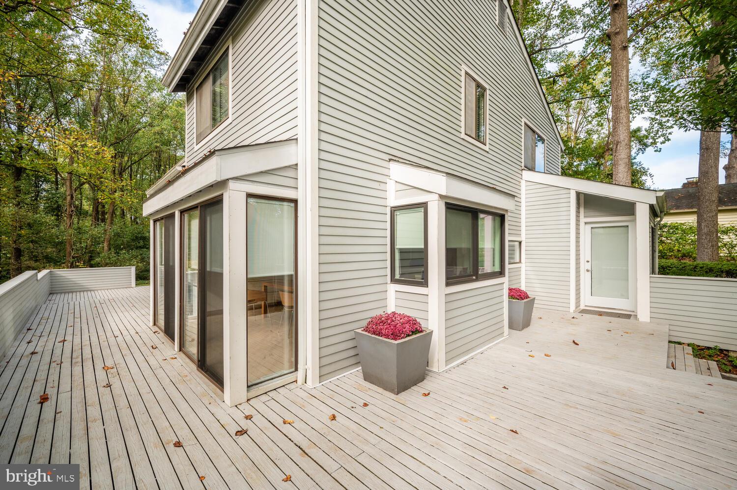 CONGRESSIONAL COUNTRY CLUB ESTATES - Residential