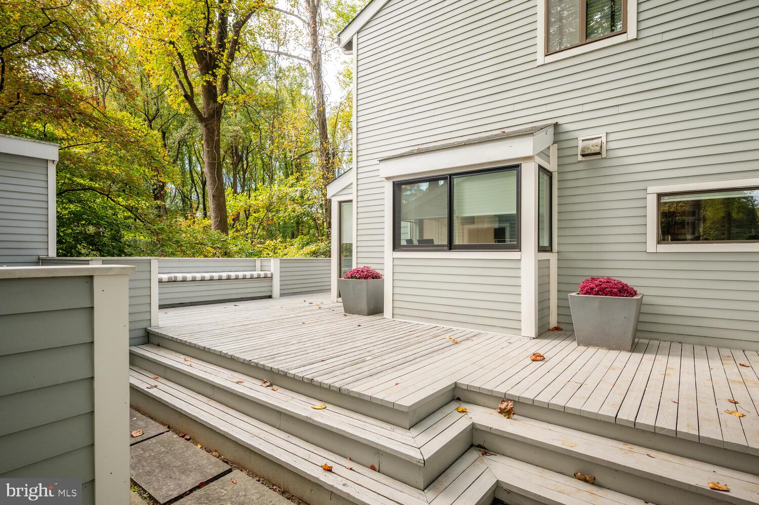 CONGRESSIONAL COUNTRY CLUB ESTATES - Residential