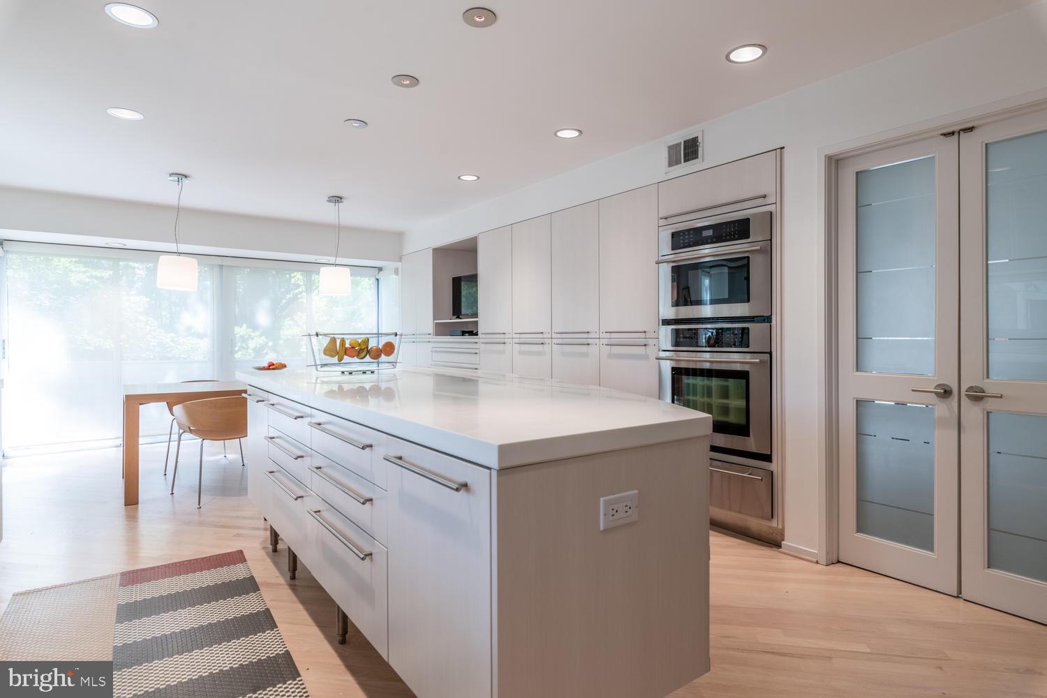 CONGRESSIONAL COUNTRY CLUB ESTATES - Residential