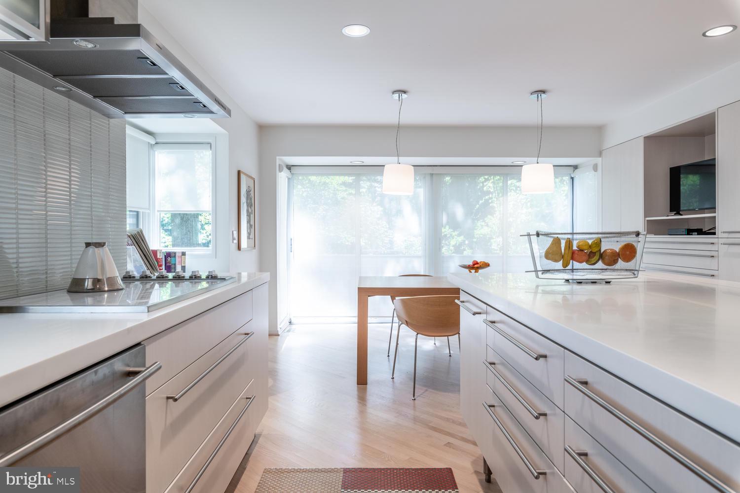 CONGRESSIONAL COUNTRY CLUB ESTATES - Residential