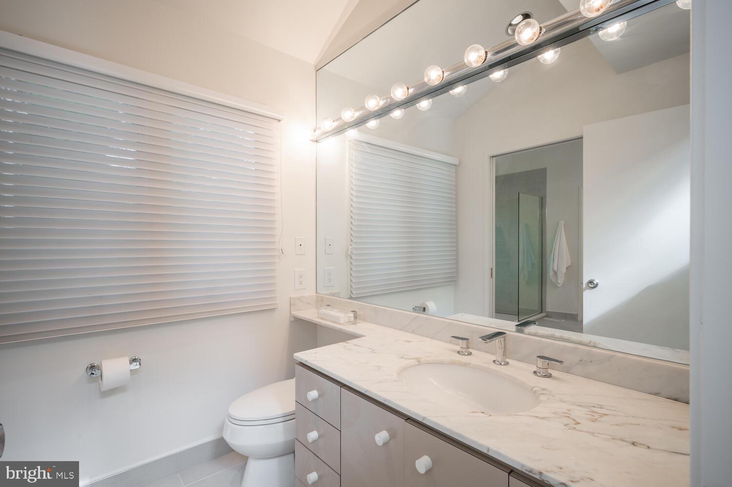 CONGRESSIONAL COUNTRY CLUB ESTATES - Residential