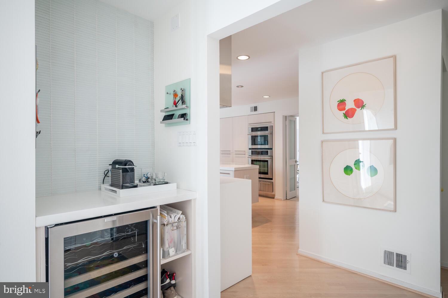 CONGRESSIONAL COUNTRY CLUB ESTATES - Residential