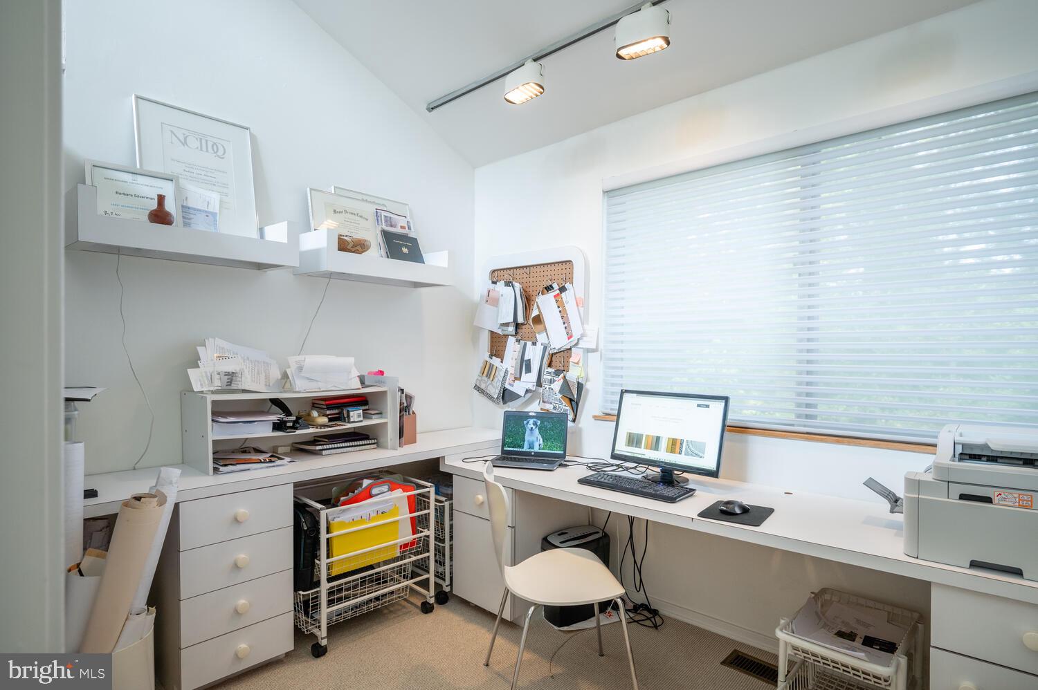 CONGRESSIONAL COUNTRY CLUB ESTATES - Residential