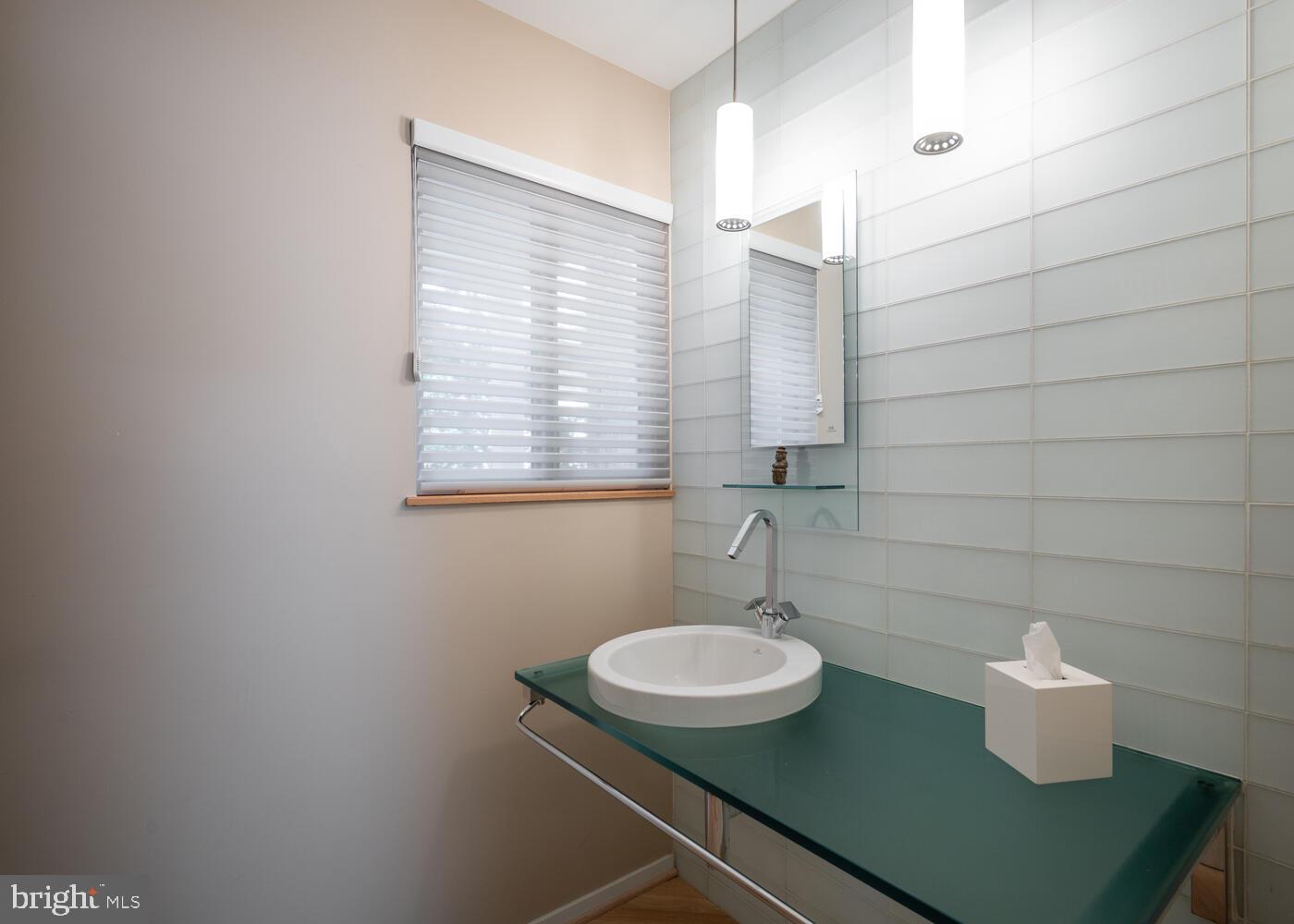 CONGRESSIONAL COUNTRY CLUB ESTATES - Residential