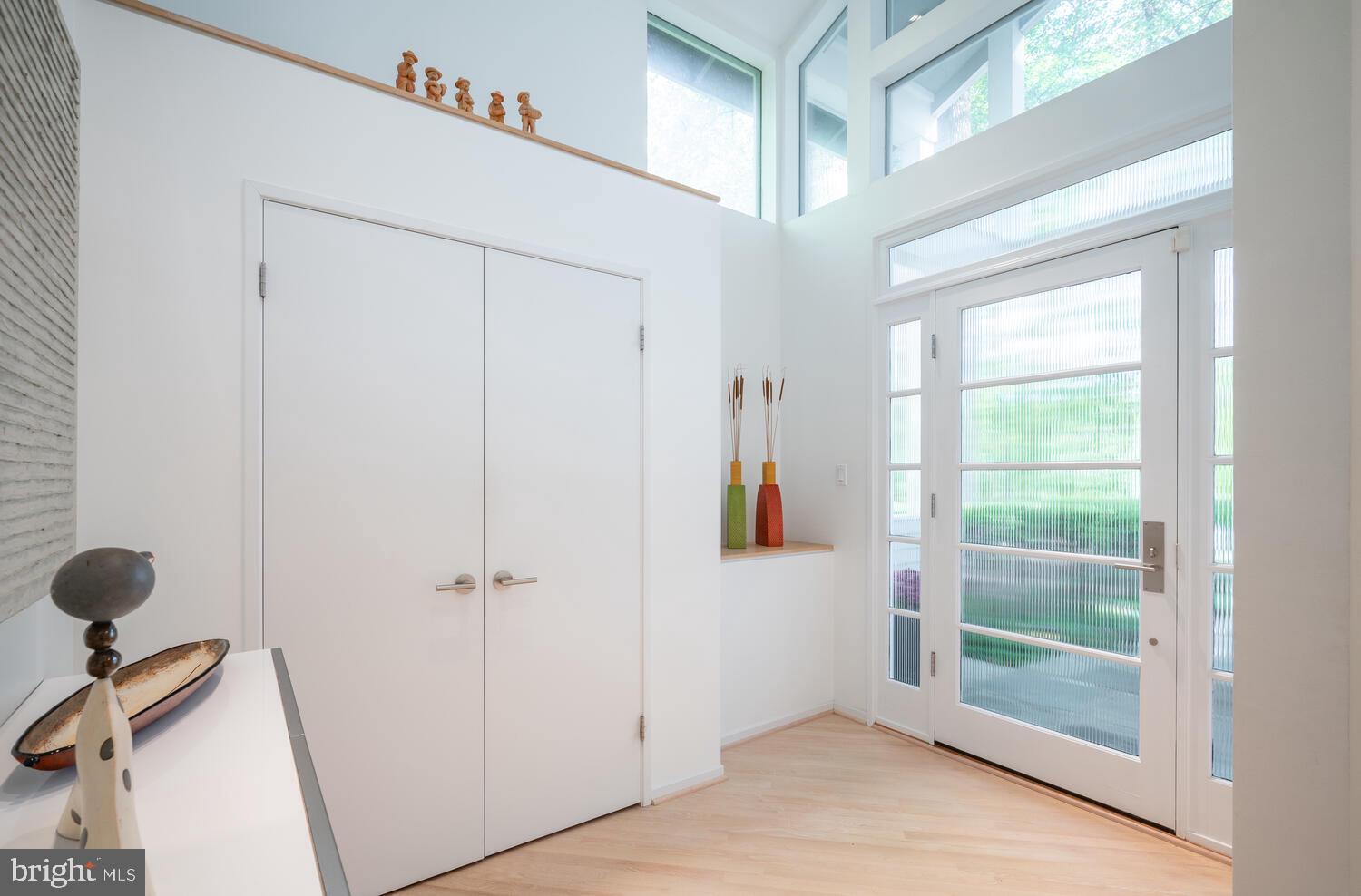 CONGRESSIONAL COUNTRY CLUB ESTATES - Residential