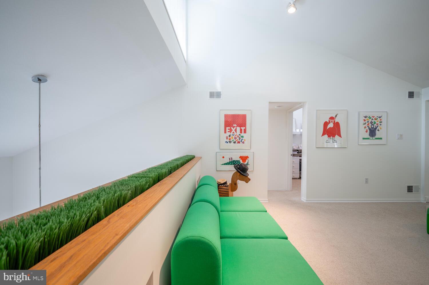 CONGRESSIONAL COUNTRY CLUB ESTATES - Residential