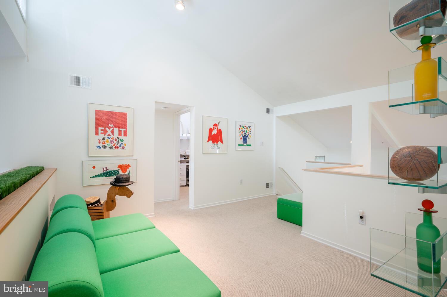 CONGRESSIONAL COUNTRY CLUB ESTATES - Residential