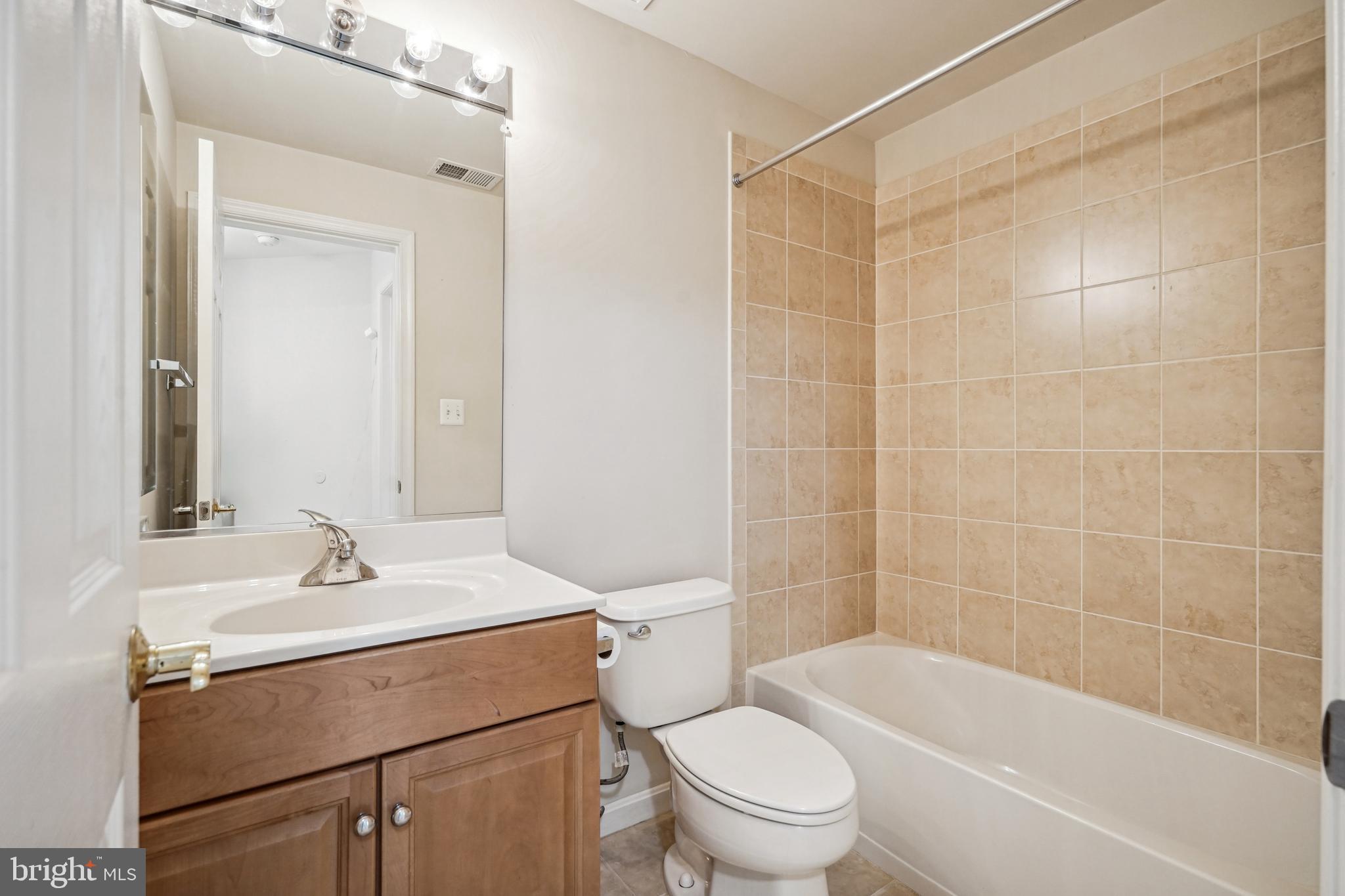 KING FARM IRVINGTON - Residential