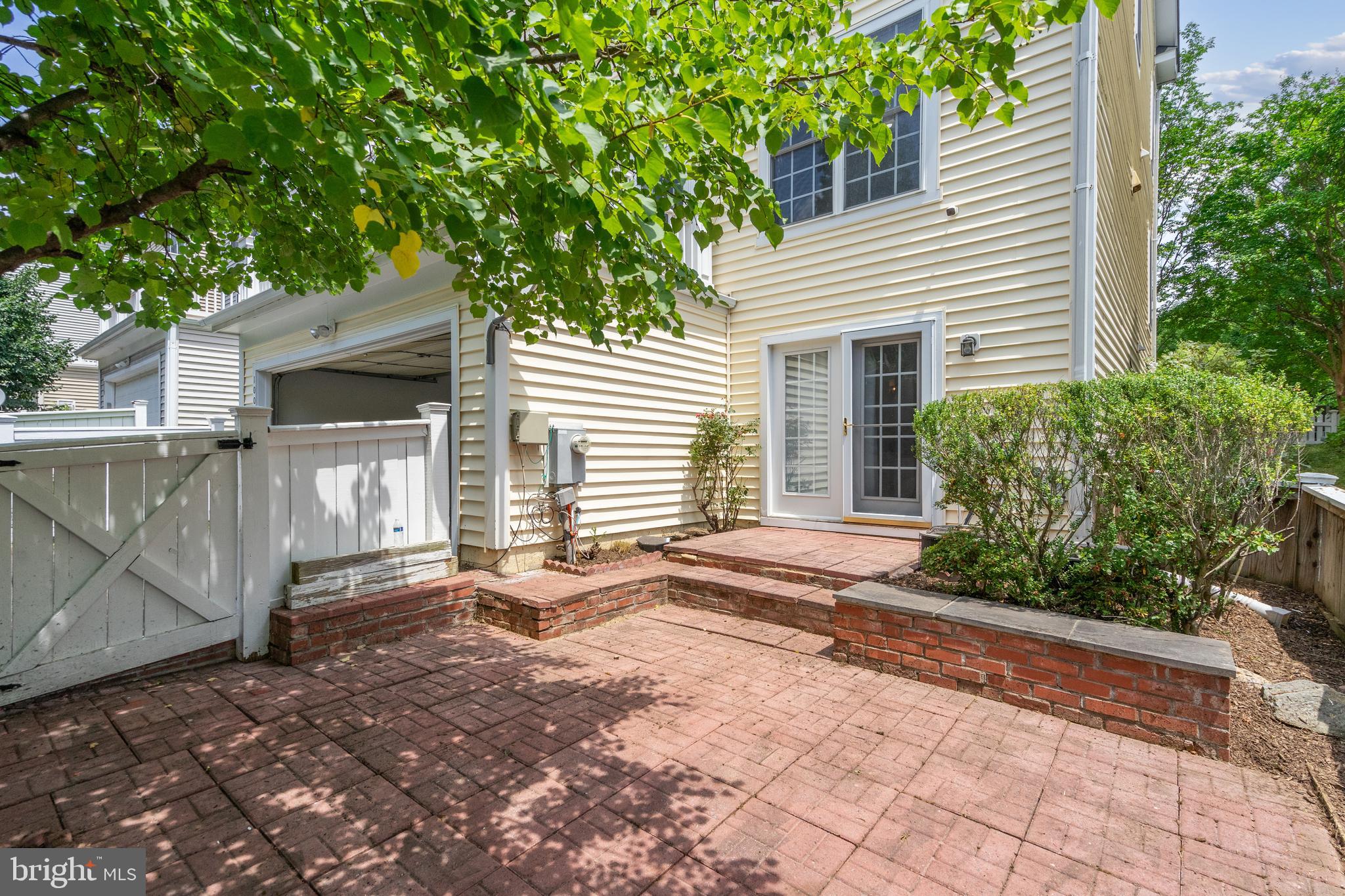 KING FARM IRVINGTON - Residential