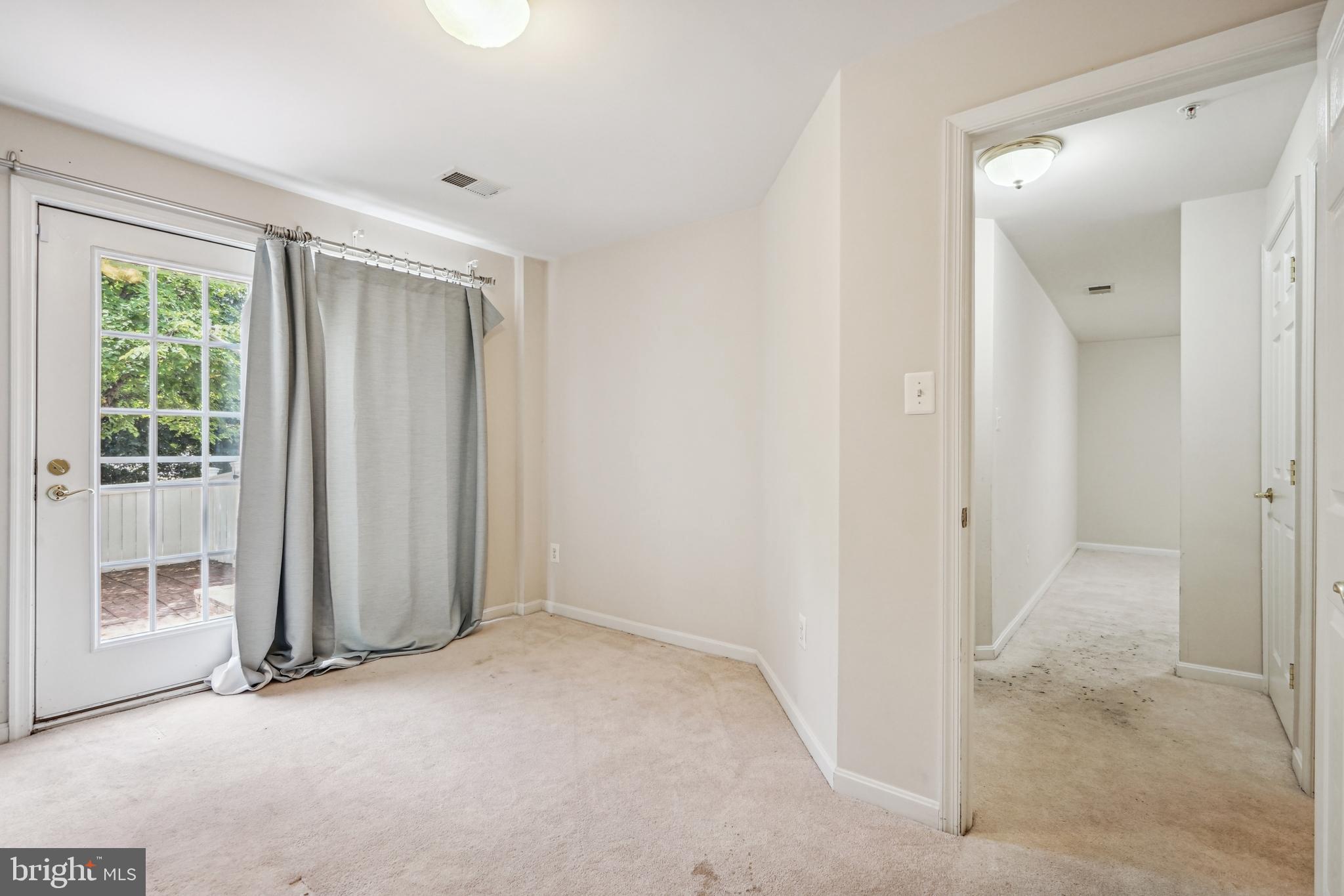 KING FARM IRVINGTON - Residential