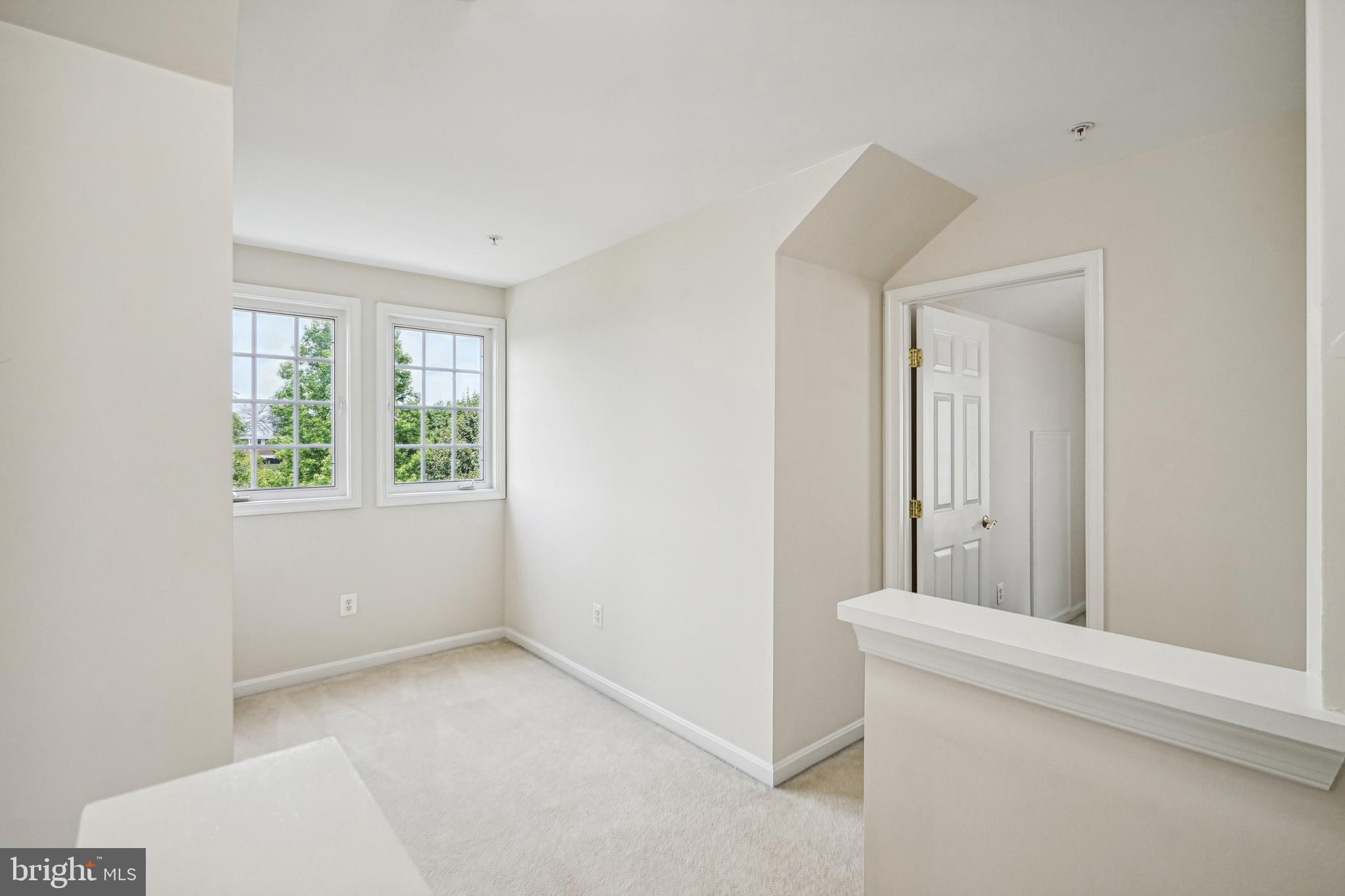 KING FARM IRVINGTON - Residential