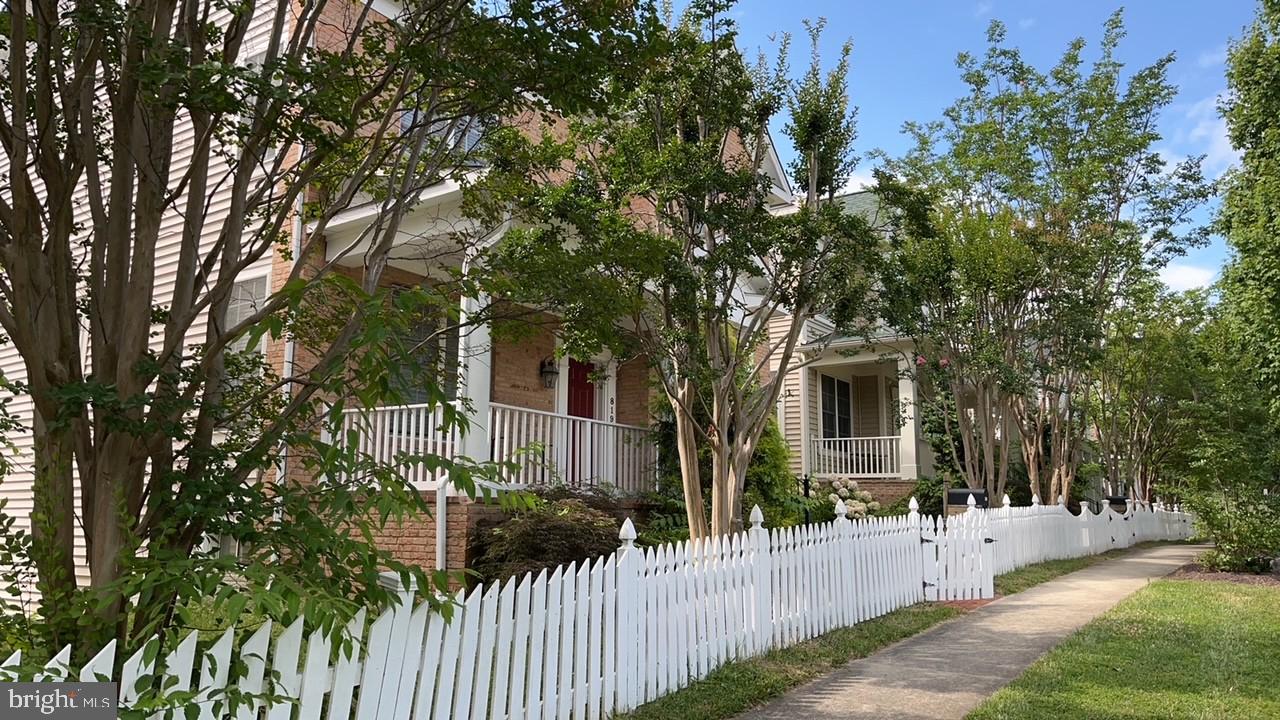 KING FARM IRVINGTON - Residential