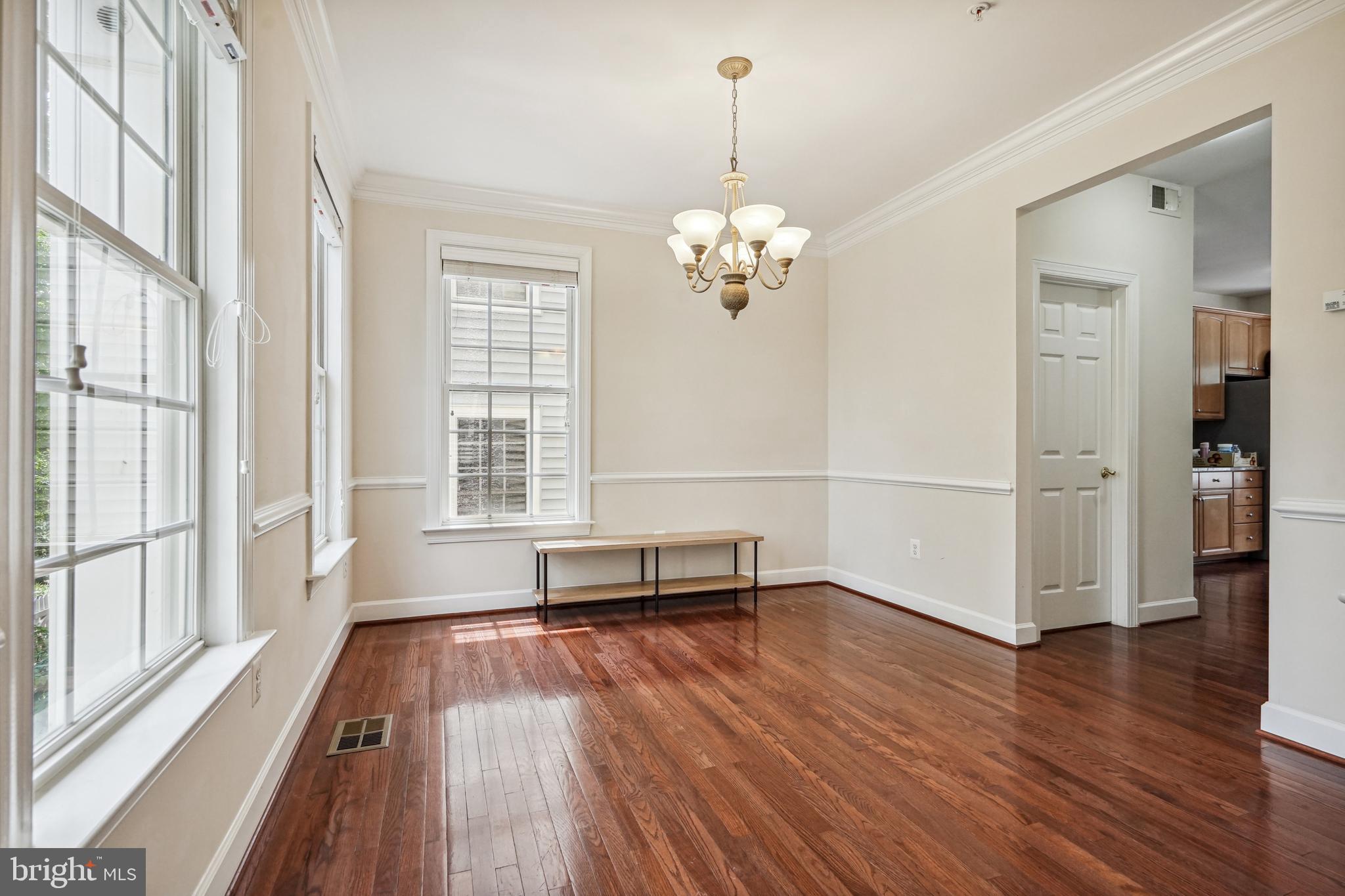 KING FARM IRVINGTON - Residential