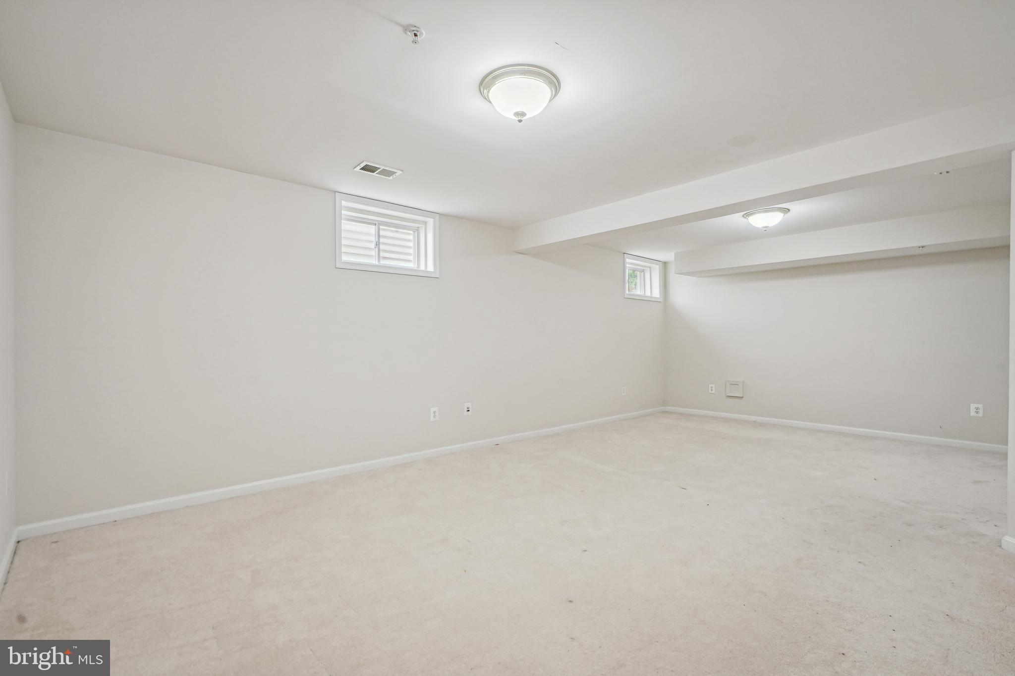 KING FARM IRVINGTON - Residential