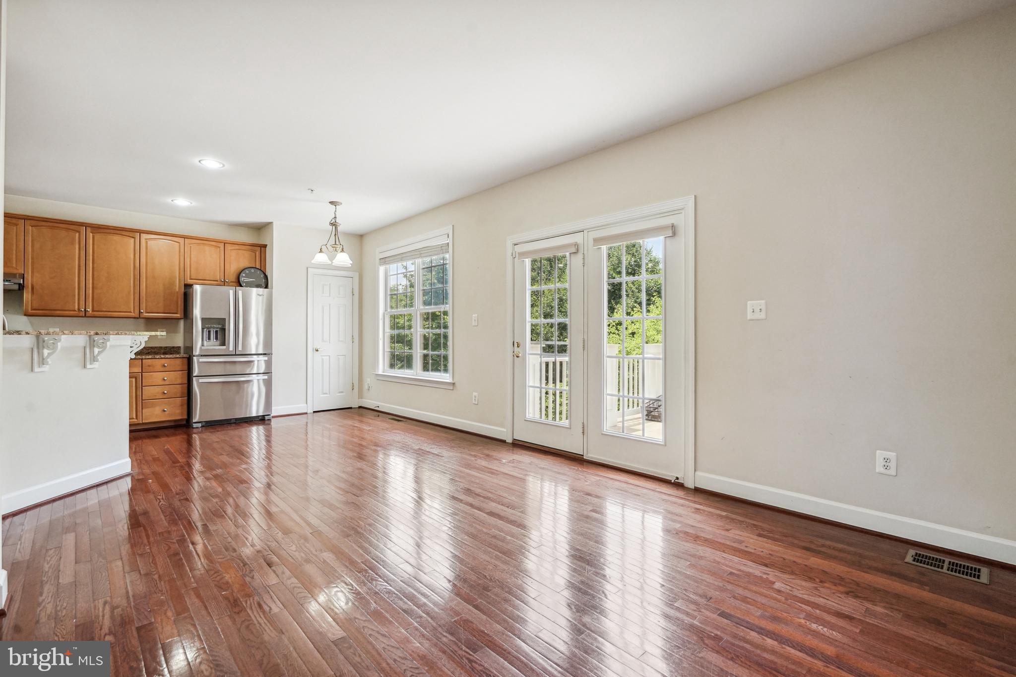 KING FARM IRVINGTON - Residential