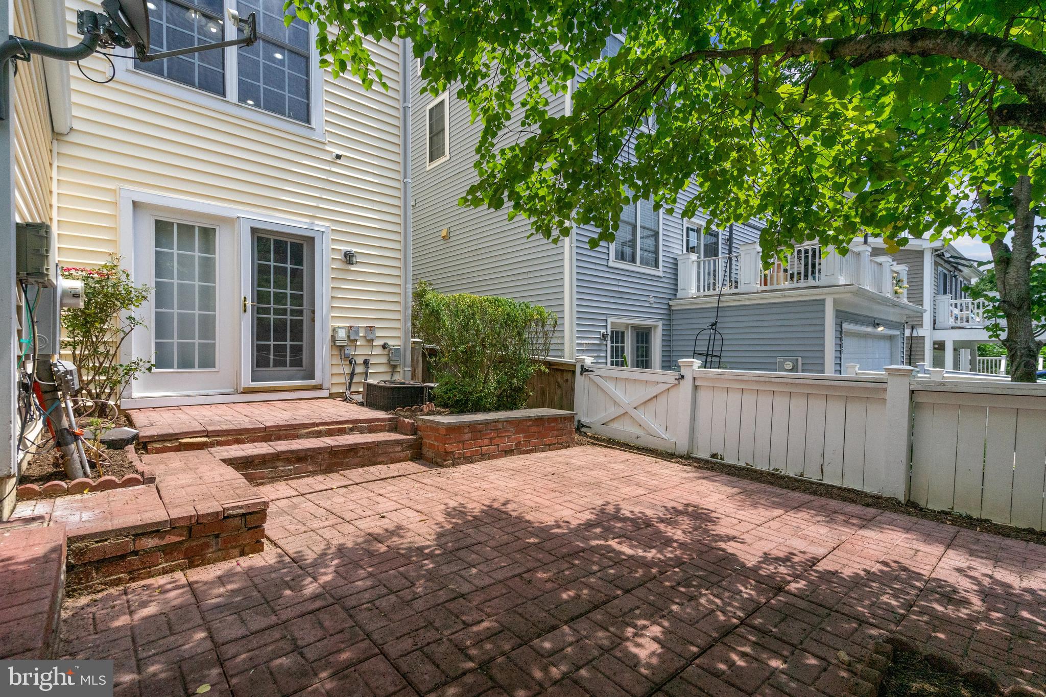 KING FARM IRVINGTON - Residential