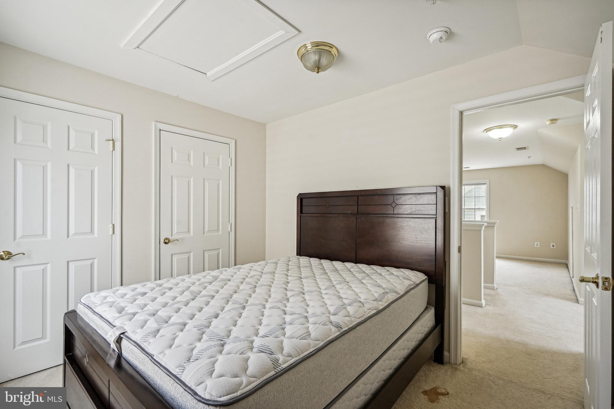 KING FARM IRVINGTON - Residential