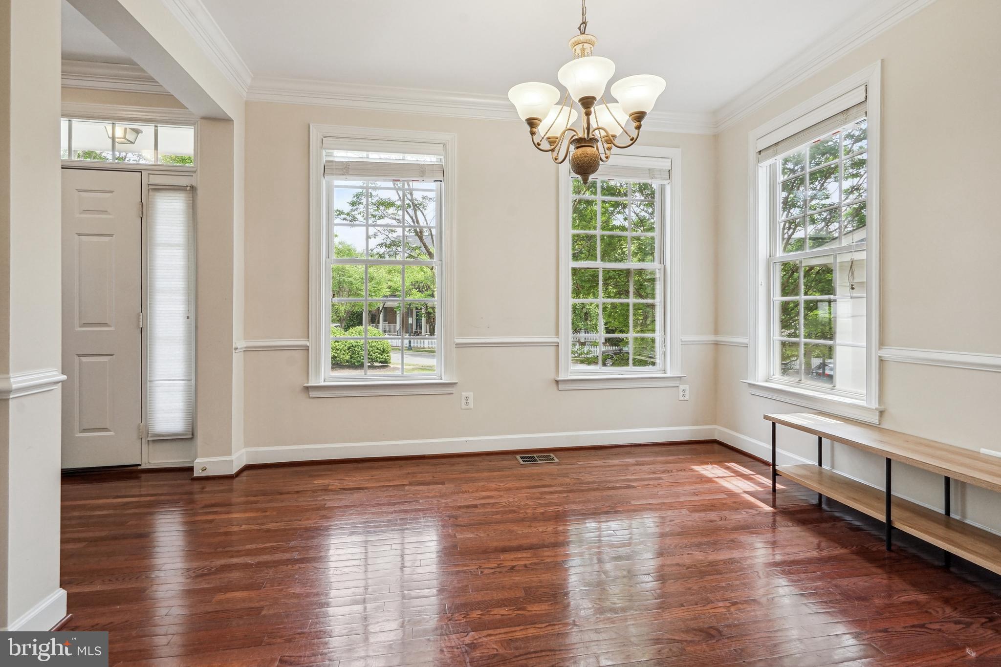 KING FARM IRVINGTON - Residential