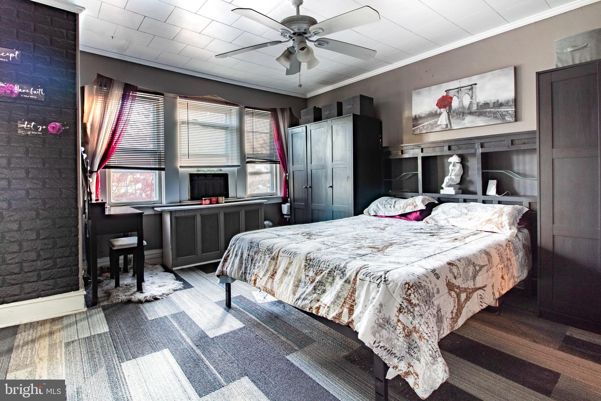 WEST OAK LANE - Residential