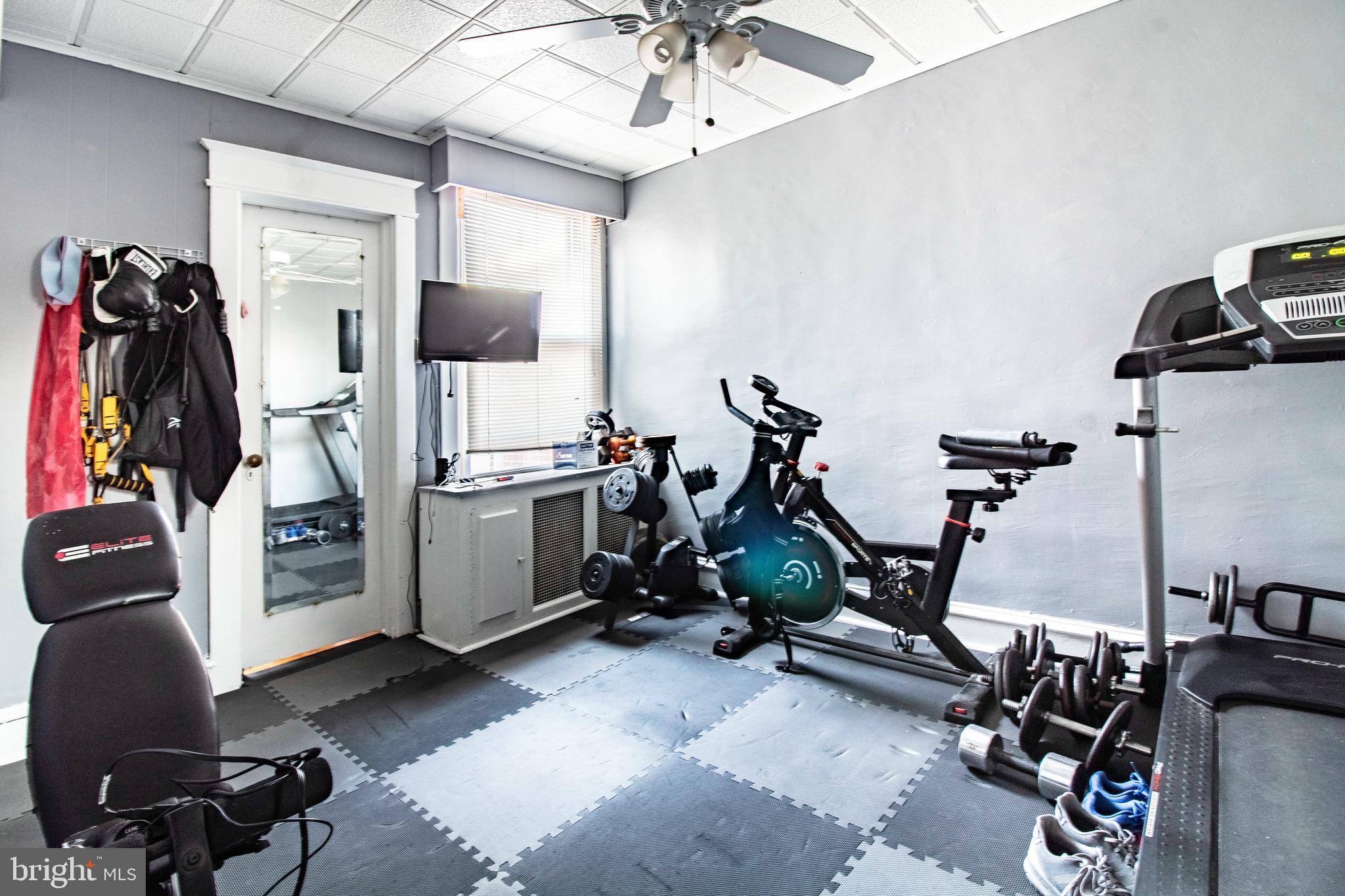 WEST OAK LANE - Residential