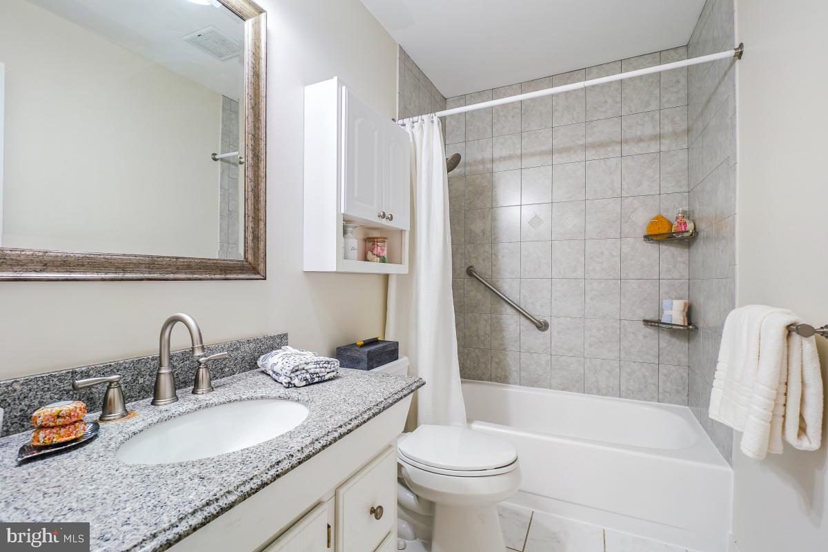 GLENCOURSE - Residential