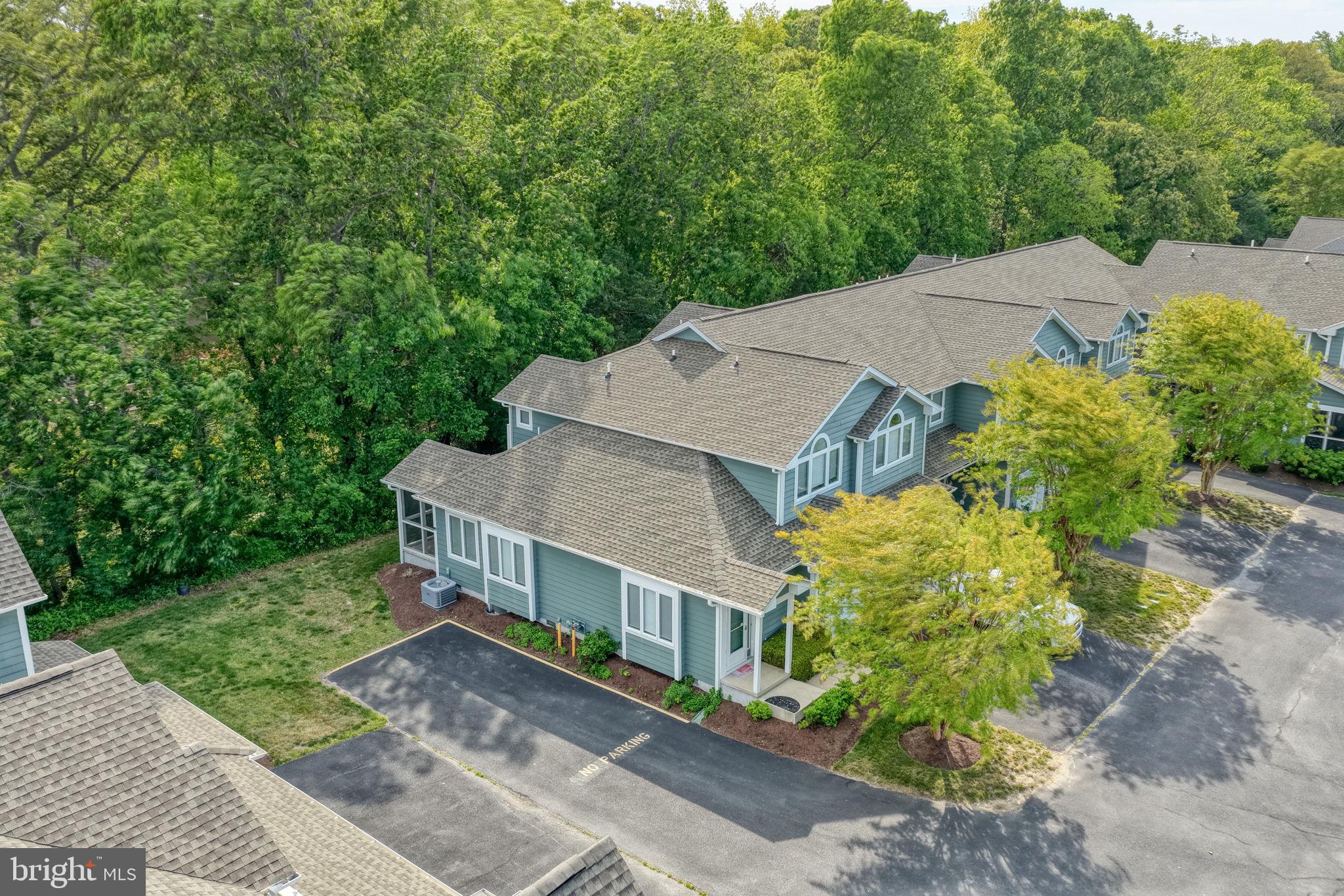 PLANTATIONS EAST - Residential