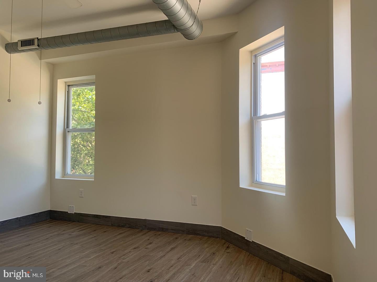 434 S 52ND STREET 3R