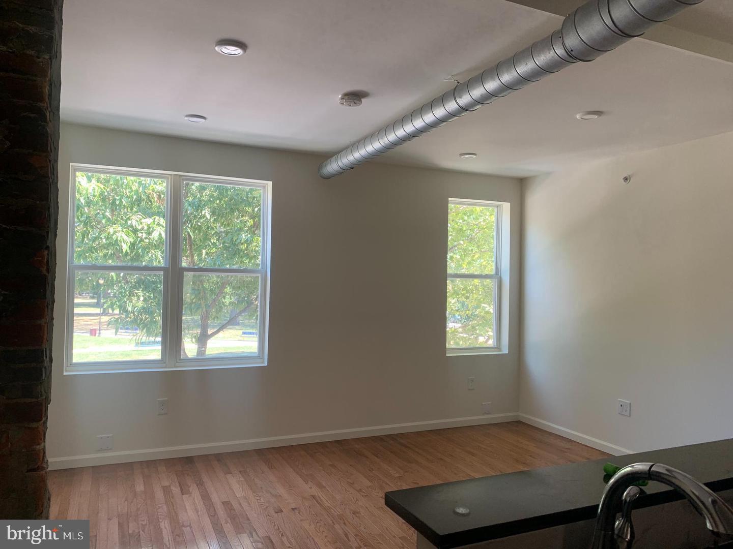 434 S 52ND STREET 3R