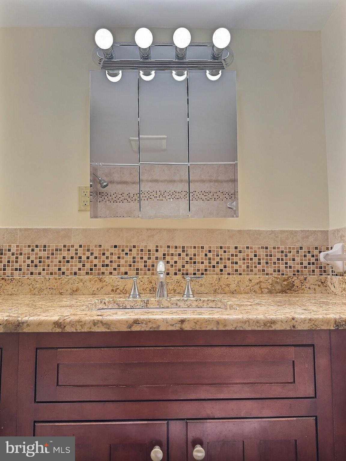 HUNTCREST - Residential